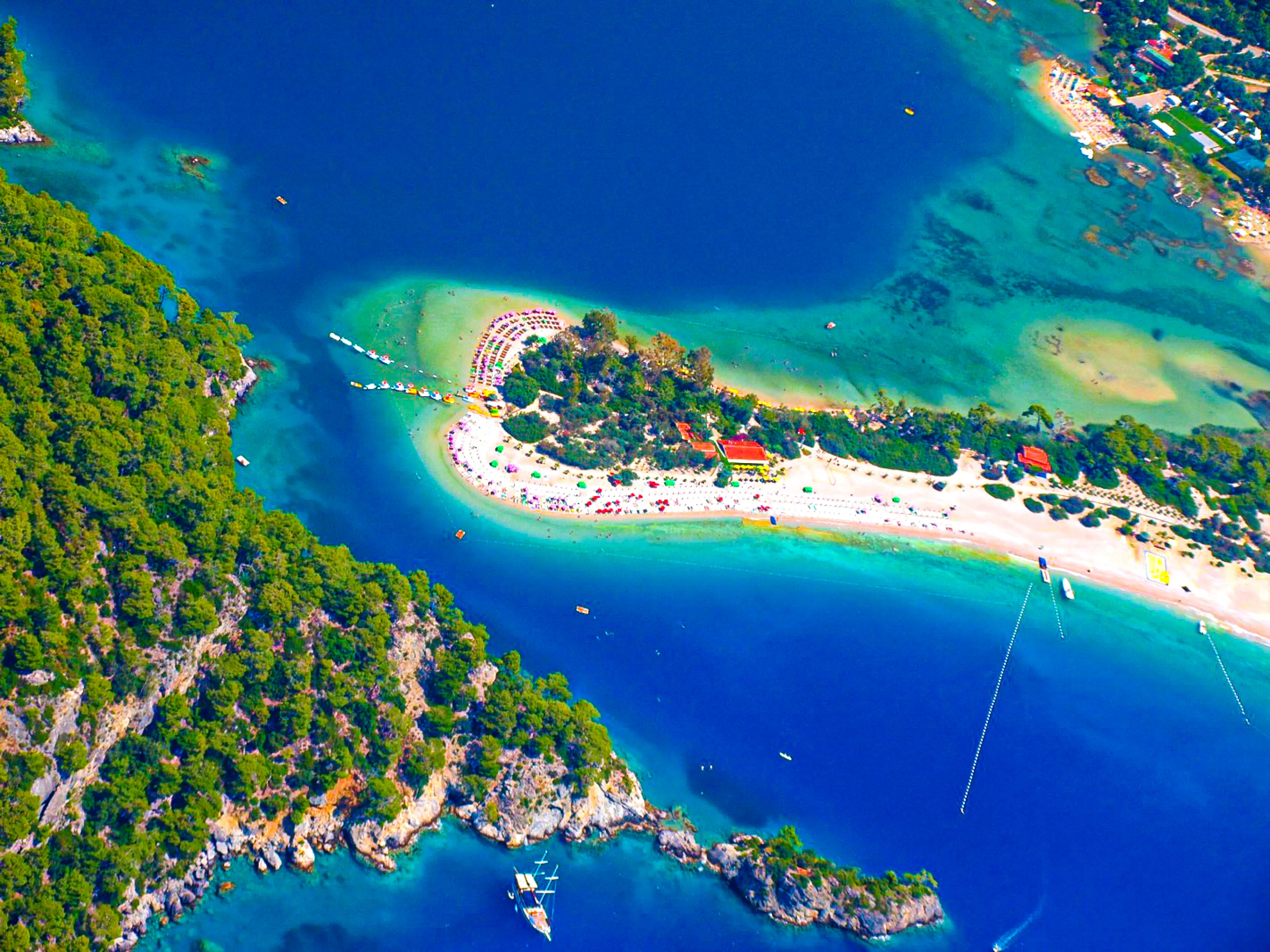 Ölüdeniz Villa Kiralama Rehberi: En İyi Bölgeler ve Villa Tipleri