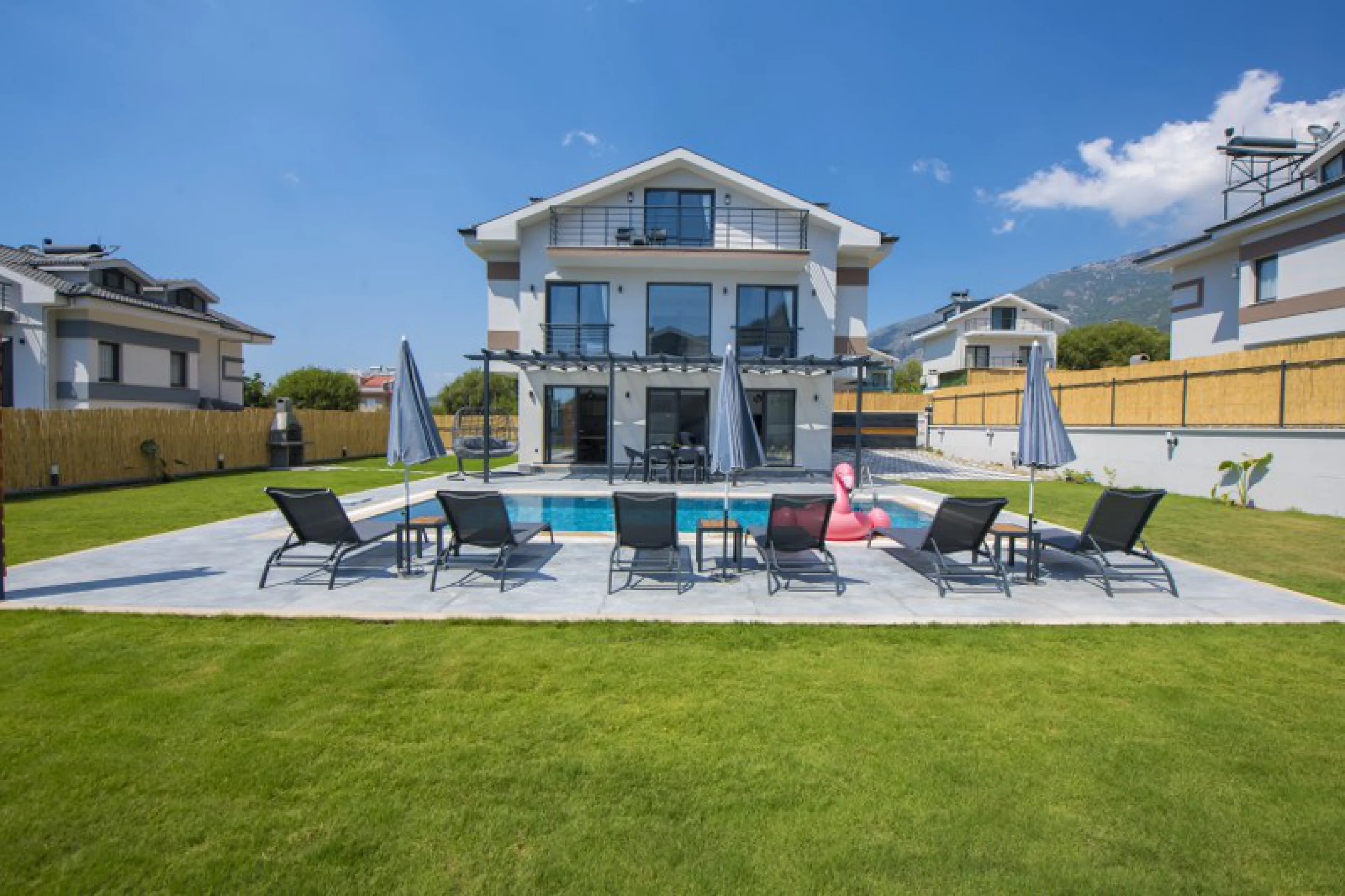 Villa Snow 2