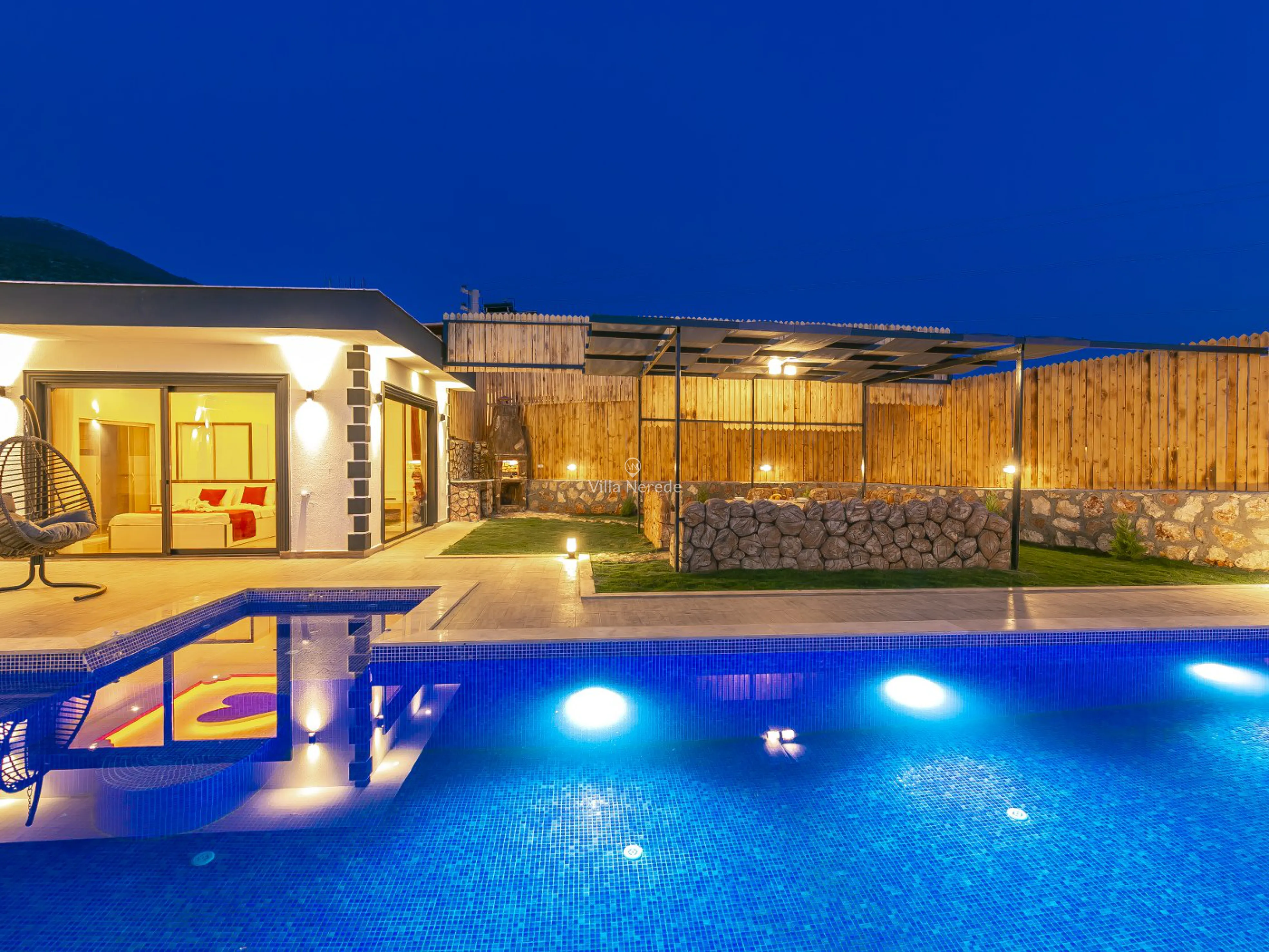 muhafazakar-jakuzili-kiralik-tatil-villa-incir-4_116_985.jpg