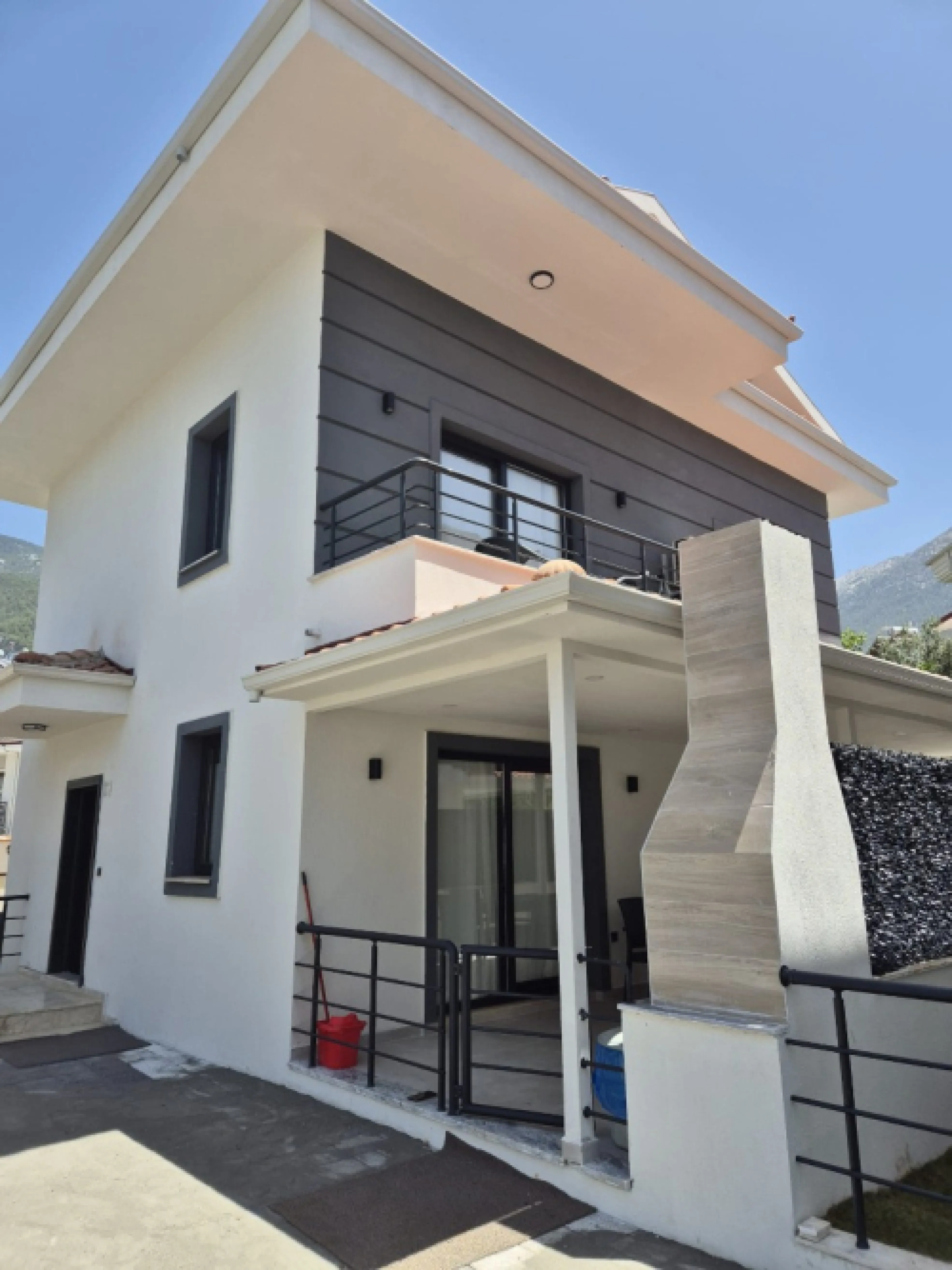 Villa Ağalı 2 - Muhafazakar Havuz Alanlı Kiralık Villa