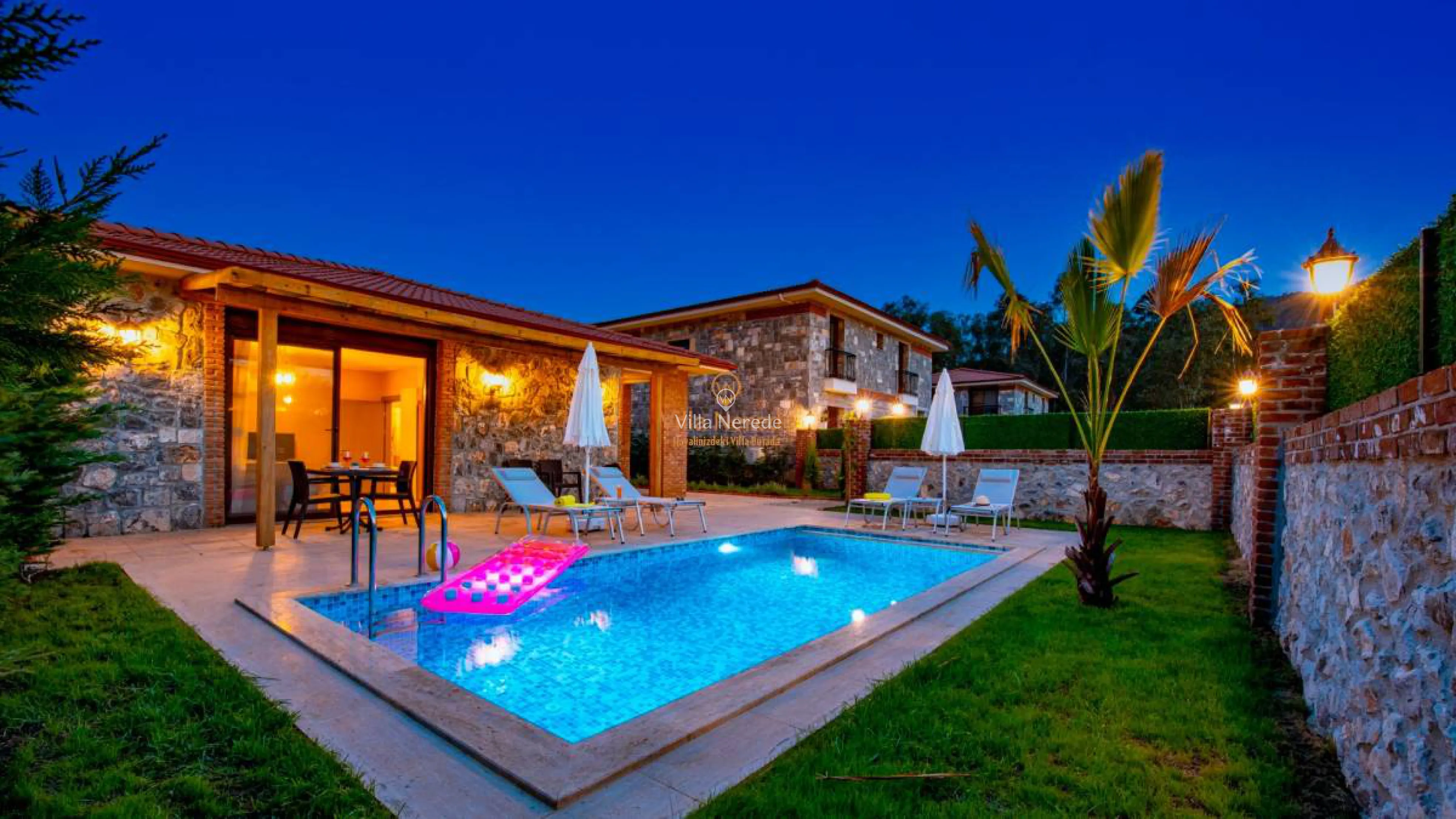 villa-ahu-921142618-b.jpg