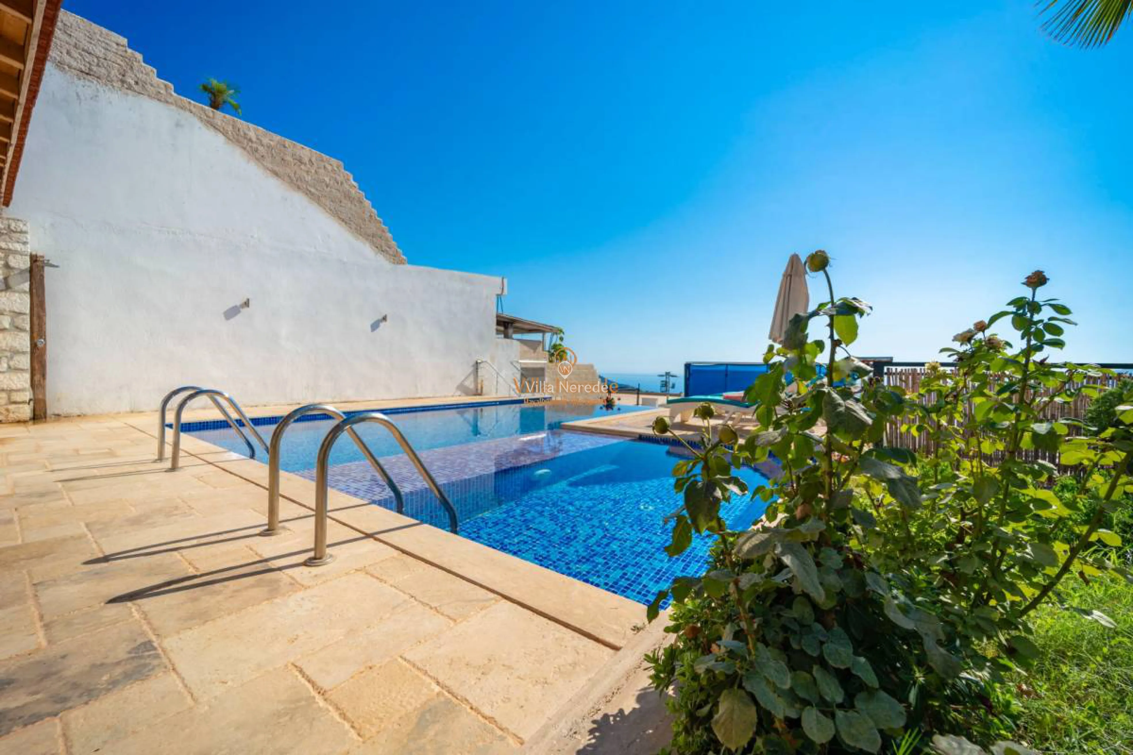 villa-anahita-586512958-b.jpg