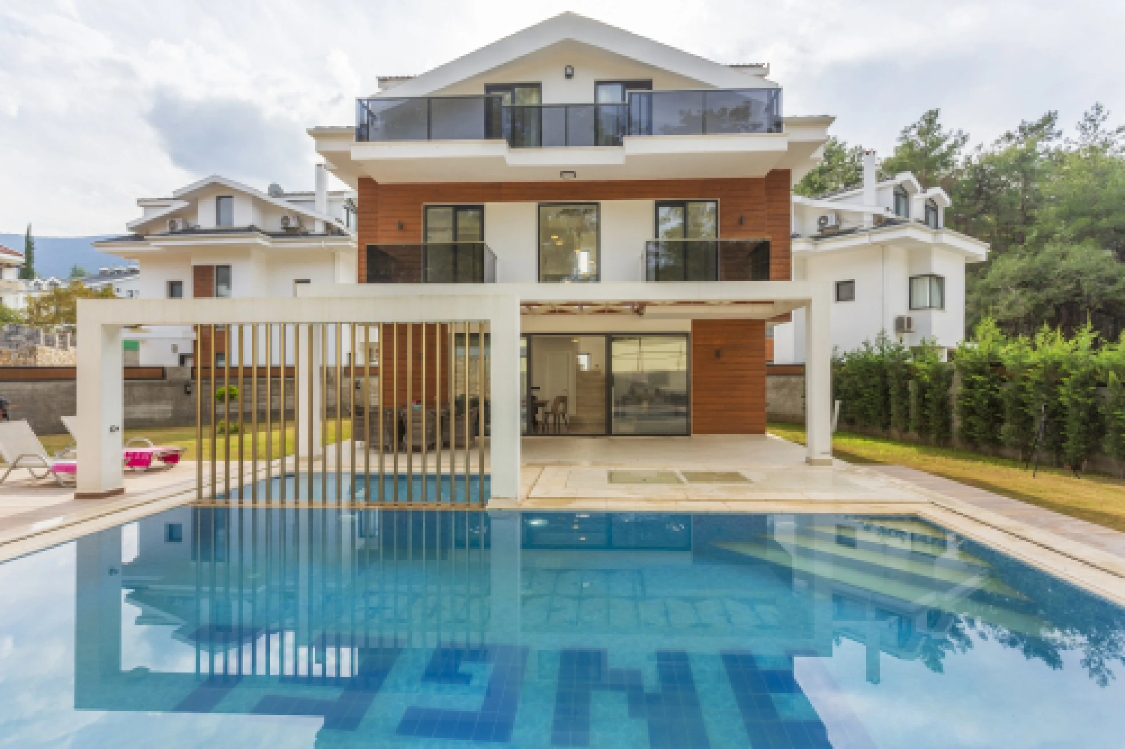 Villa Rose 12