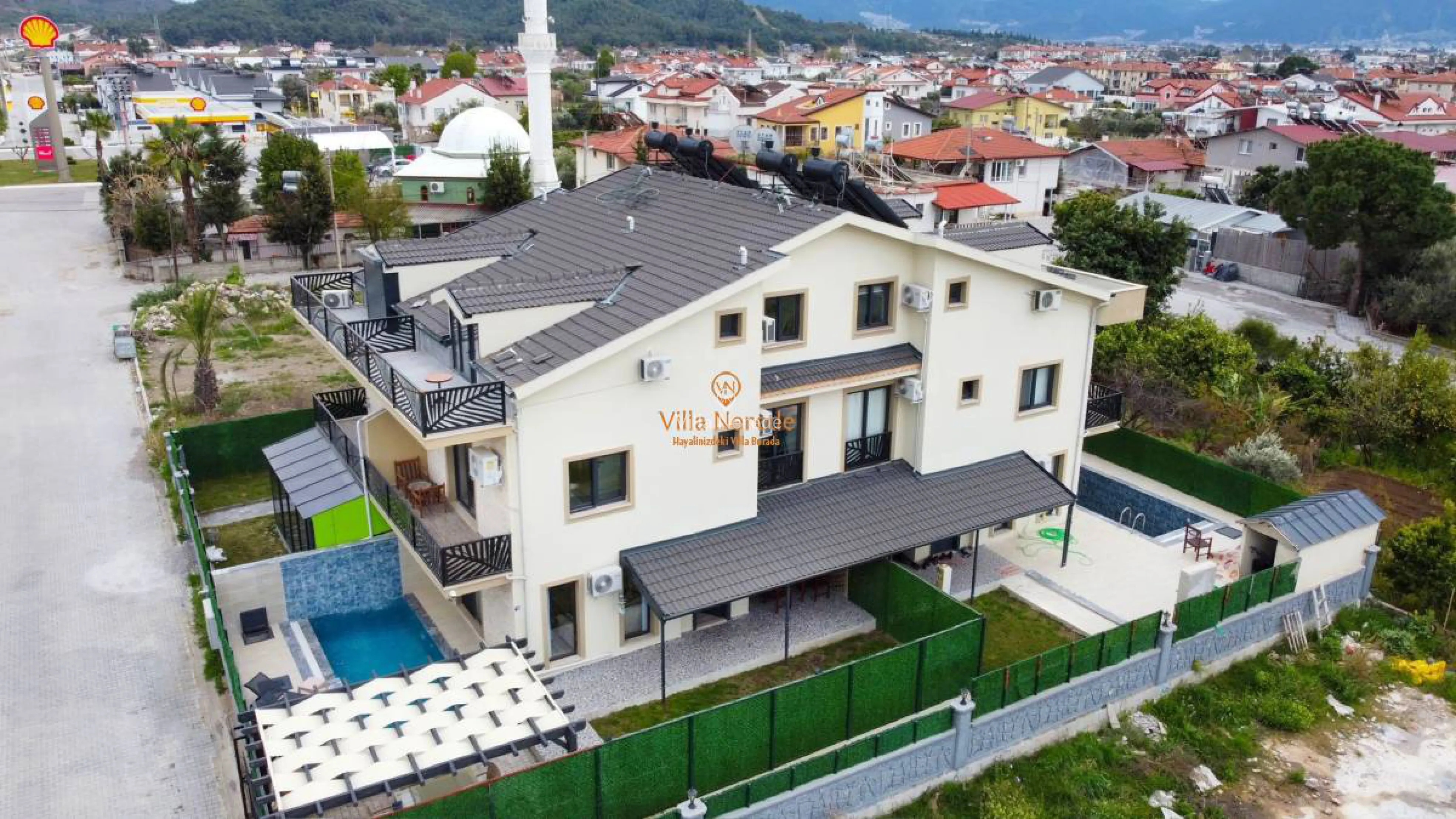 villa-arin-home-747579631-b.jpeg