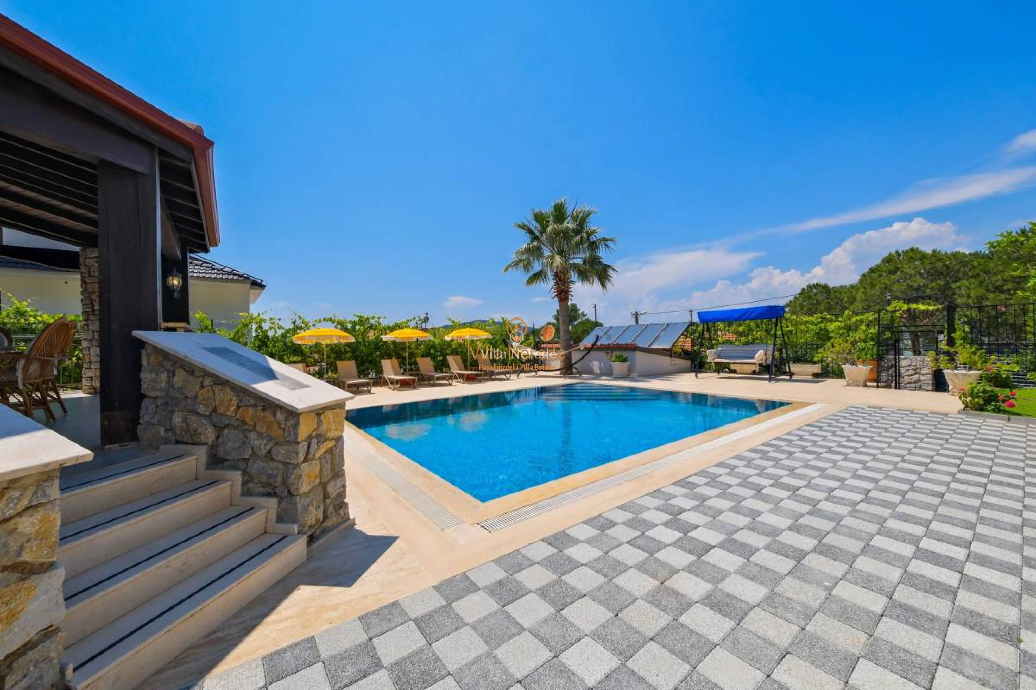 villa-batu-549317363-b.jpg