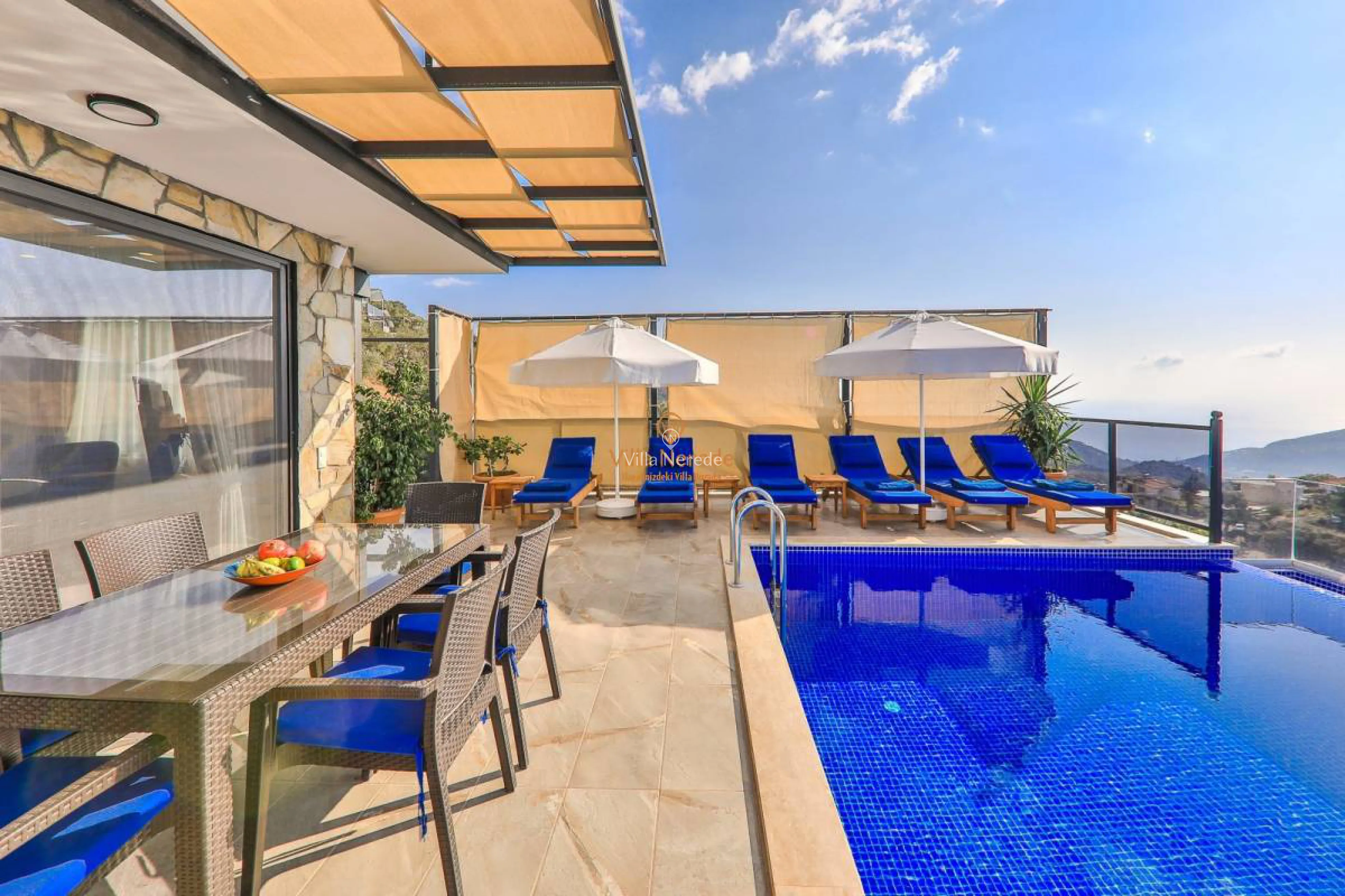 villa-blue-star-1044942593-b.jpg
