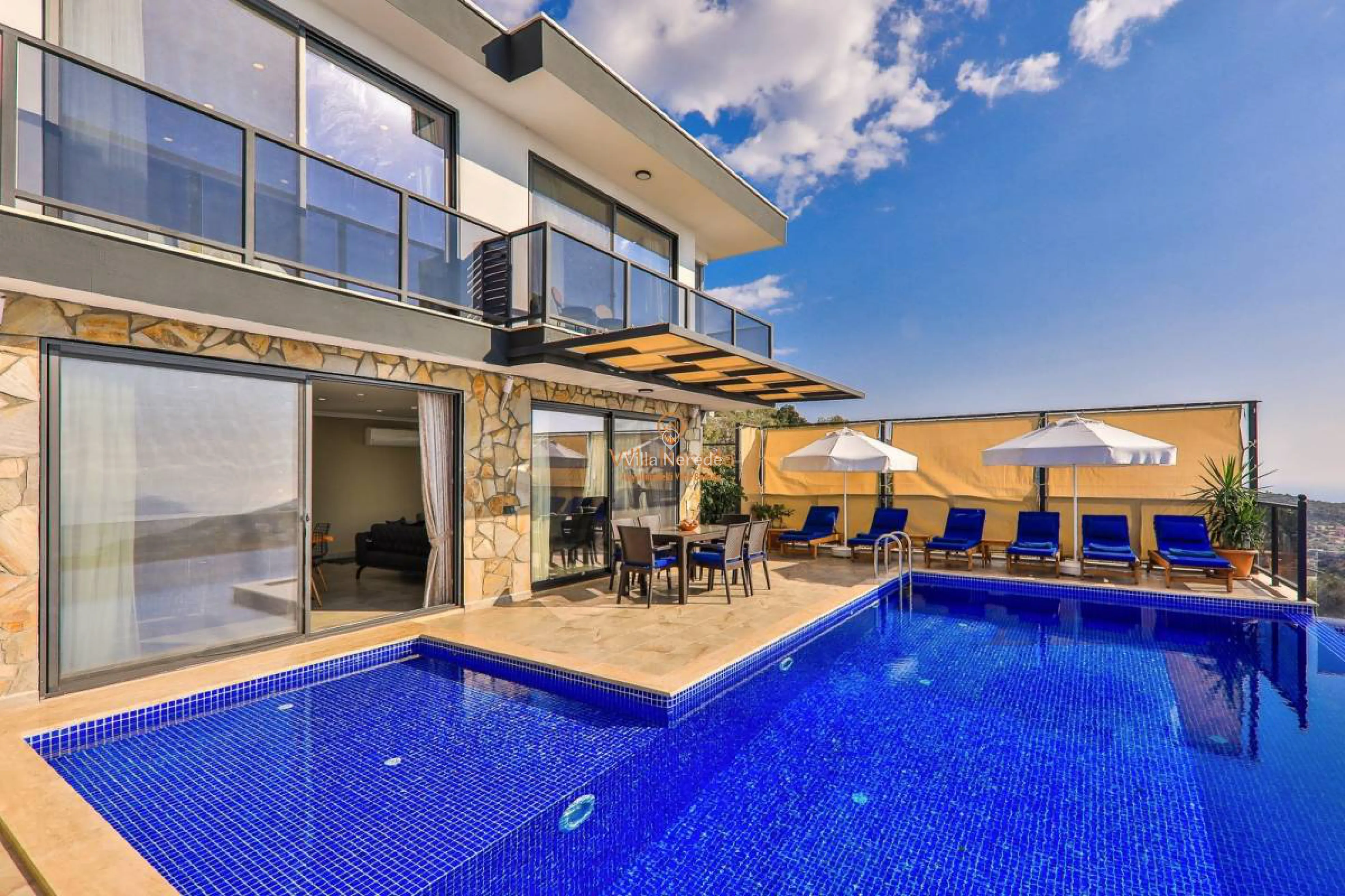 villa-blue-star-1182074656-b.jpg