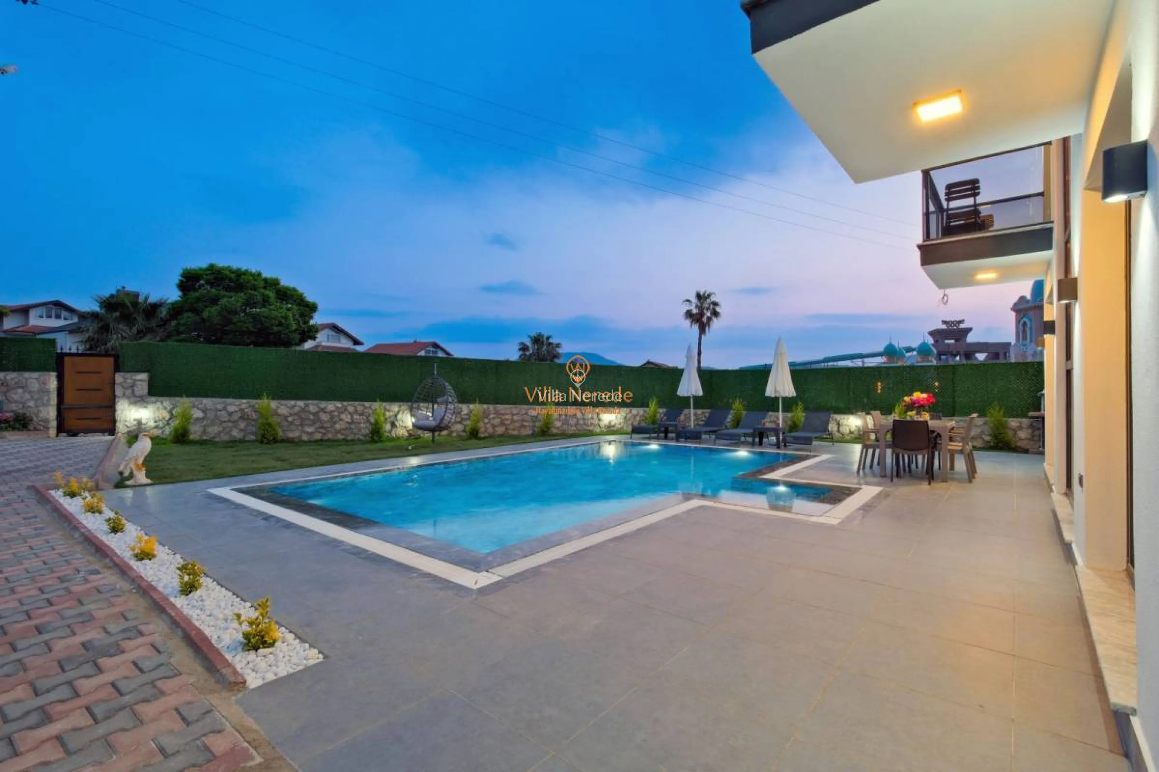 villa-cemal-640623133-b.jpg