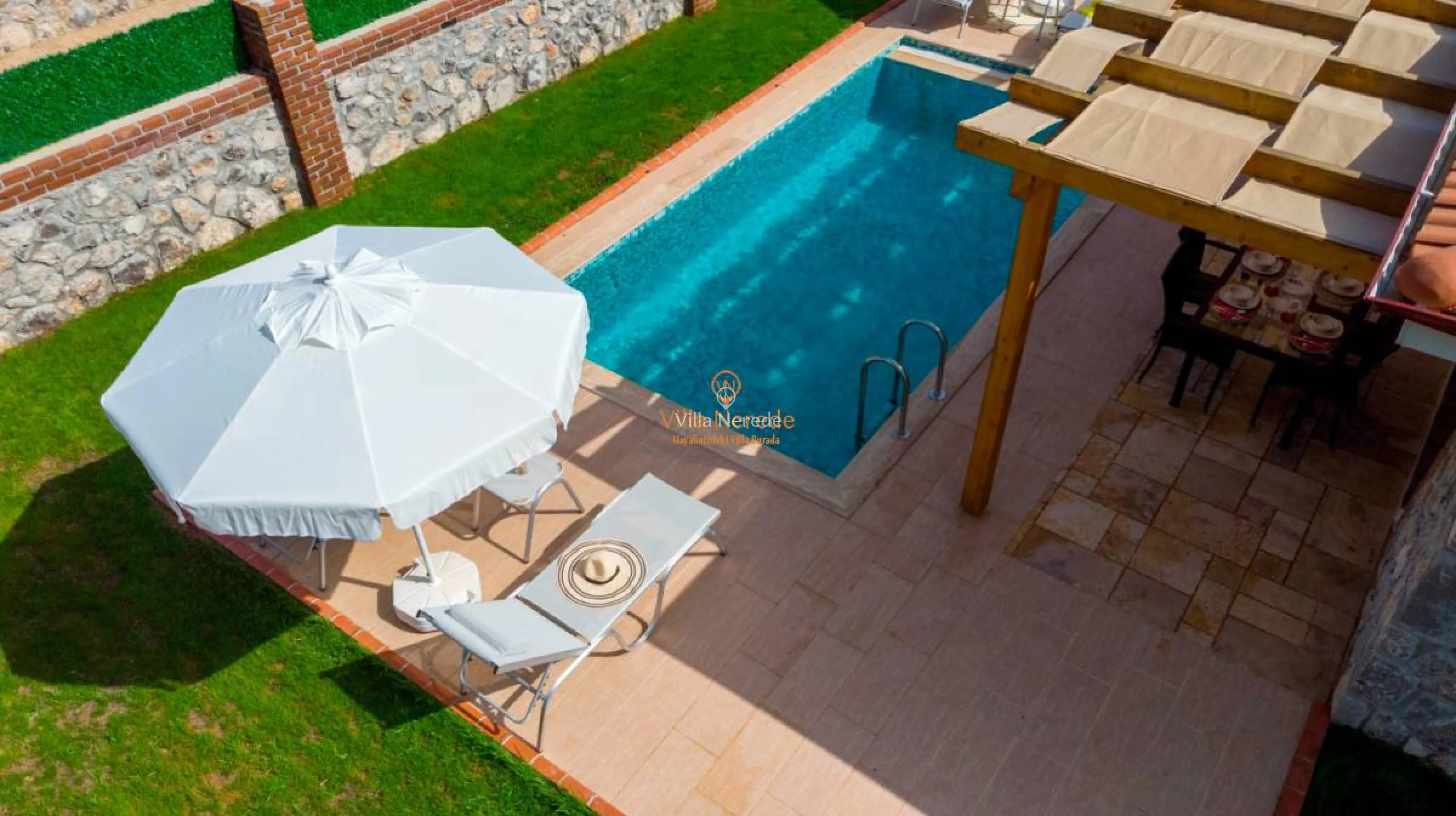 villa-cemre-706724211-b.jpg