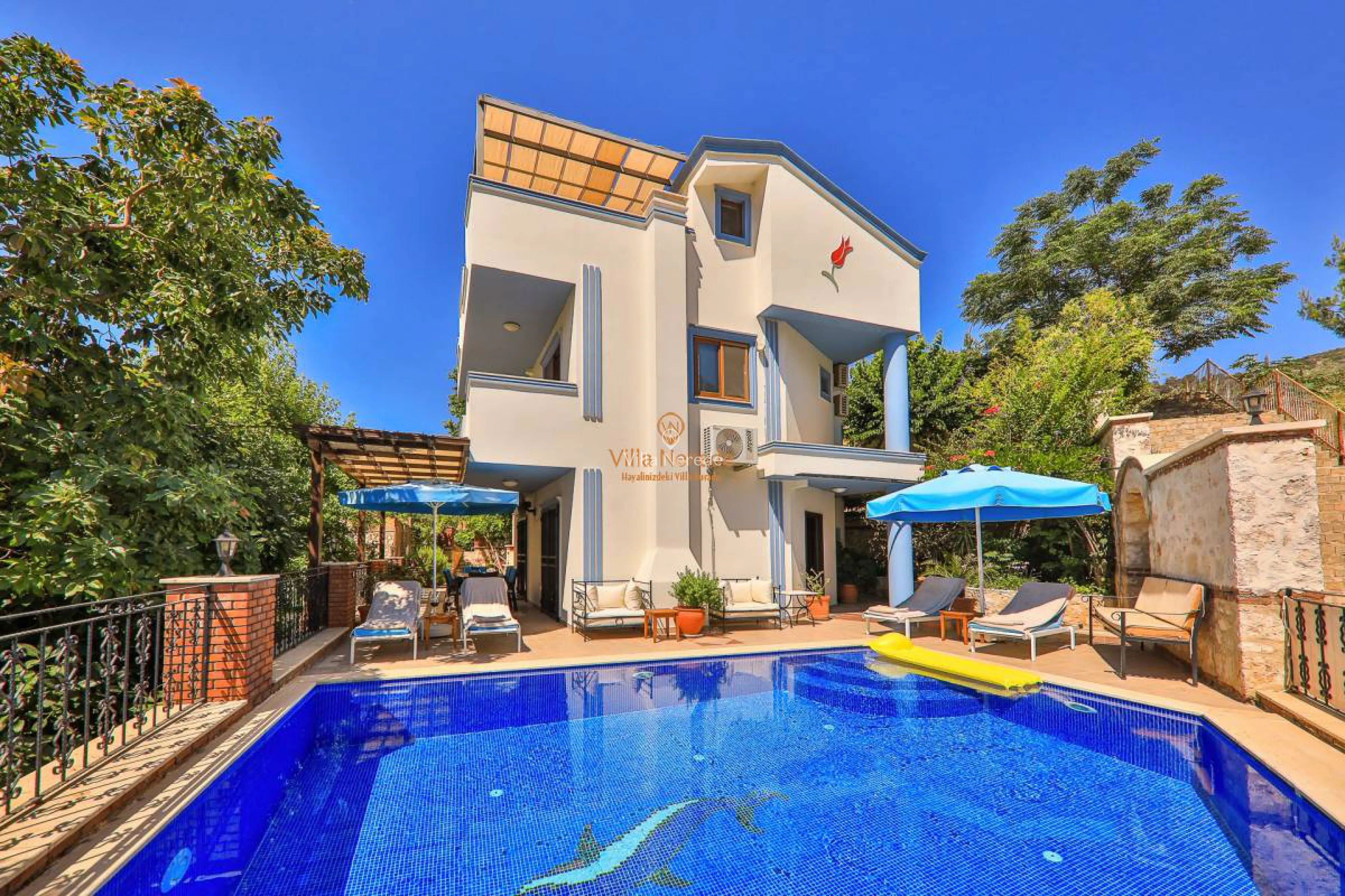 villa-doreana-565941076-b.jpg