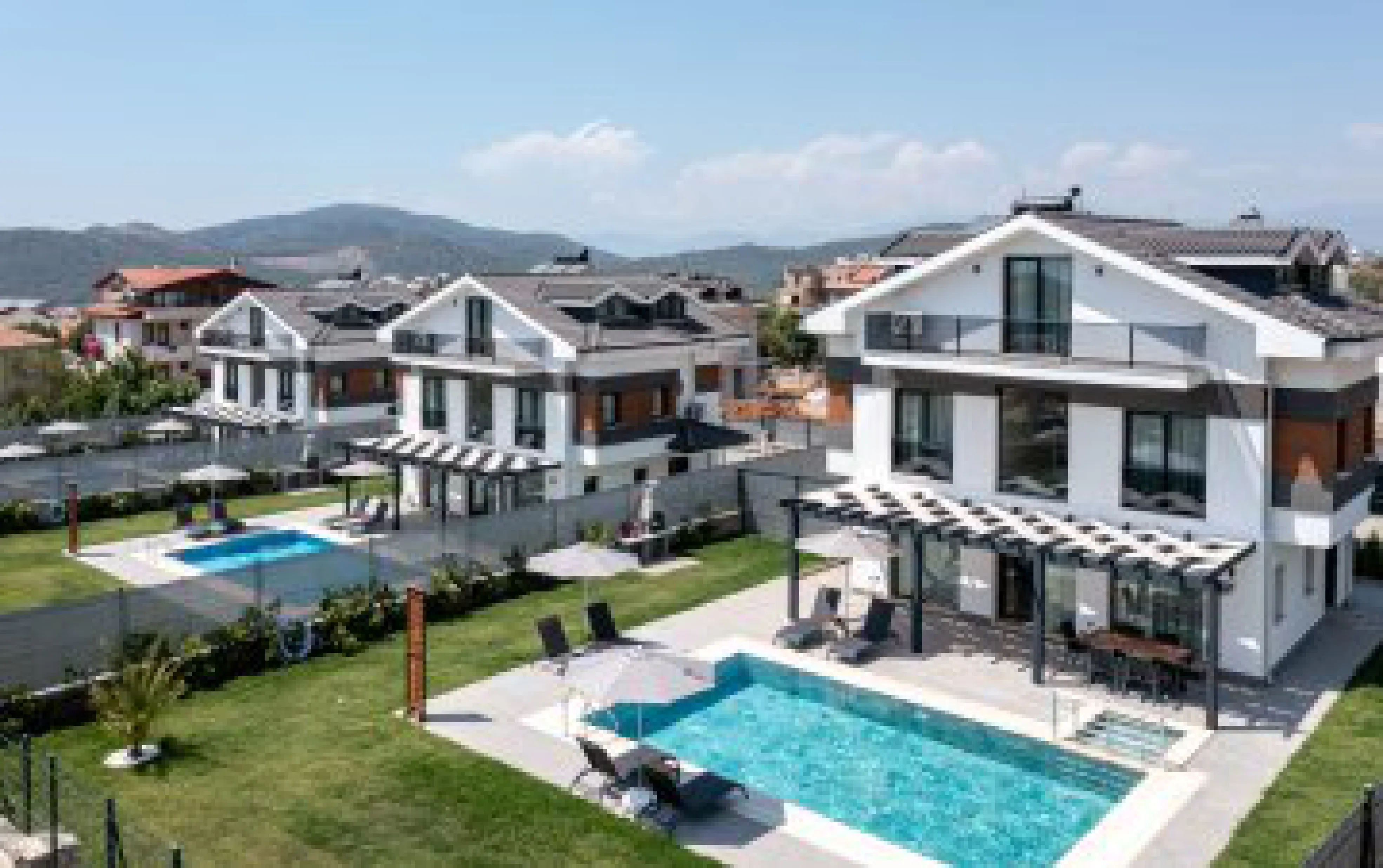 Villa Dreaming 2 - Geniş Havuzlu & Plaja Yakın Kiralık Villa