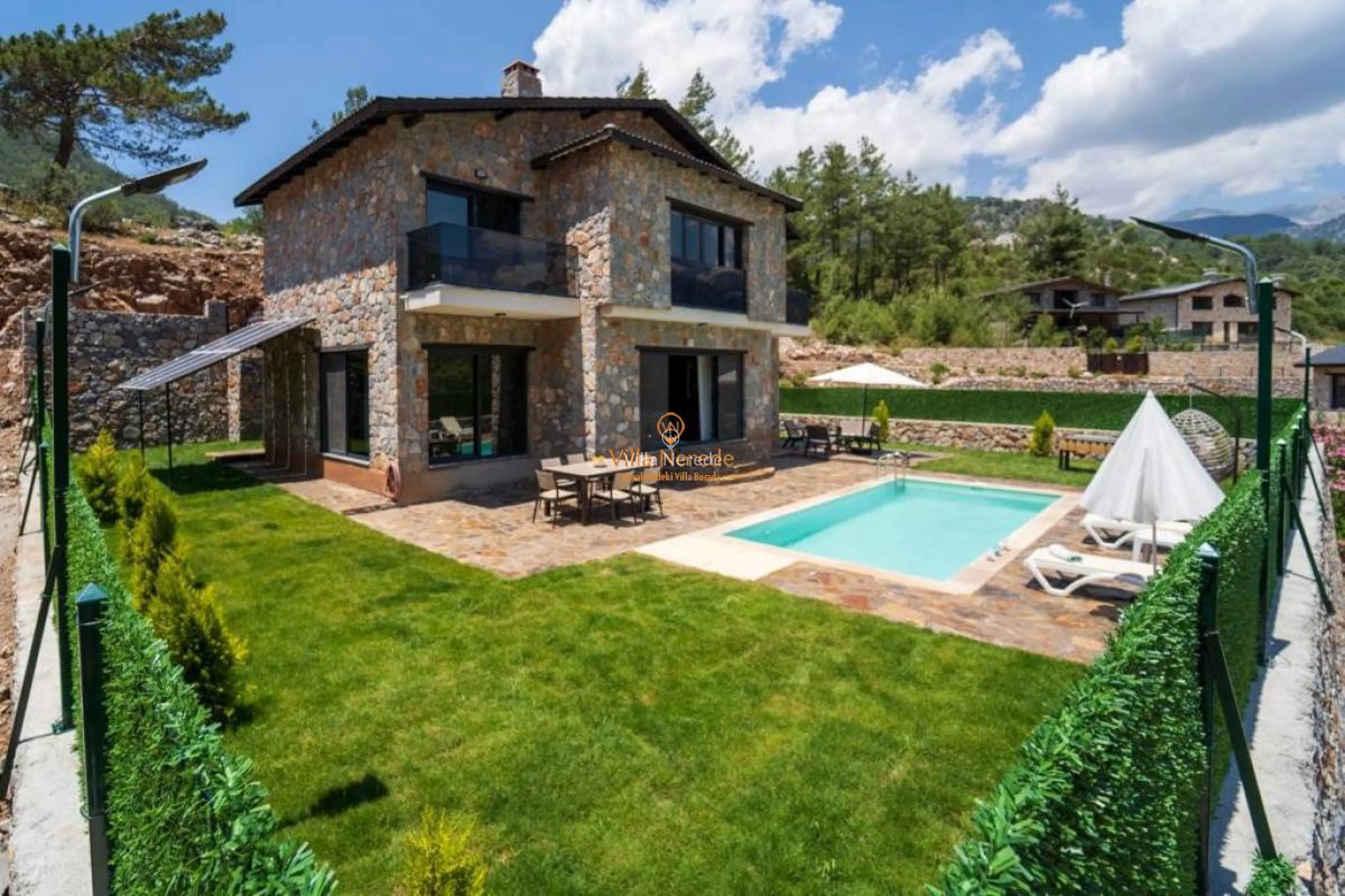 villa-edoy-402277729-b.jpg