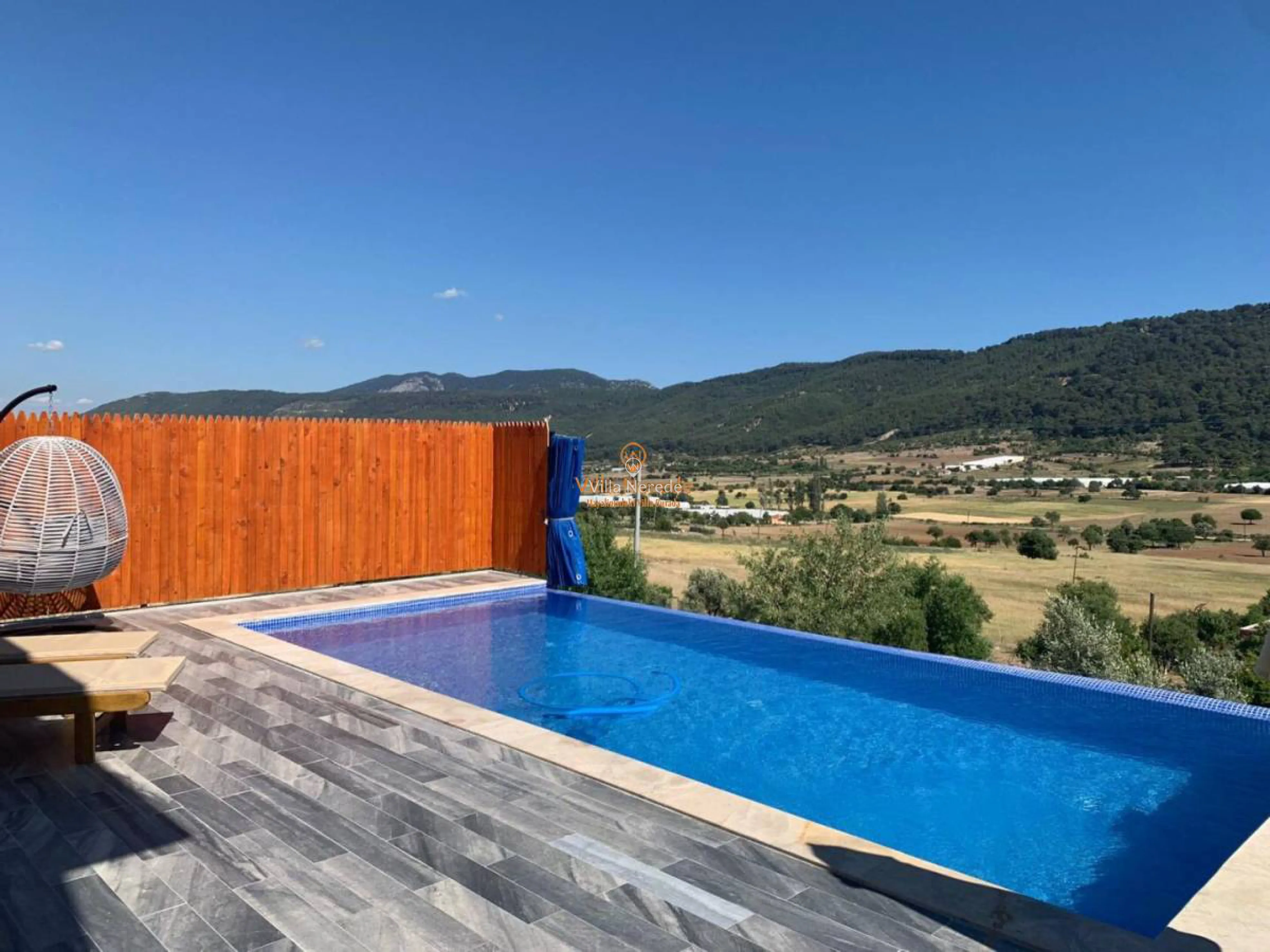 villa-emir-saribelen-1248769086-b.jpeg