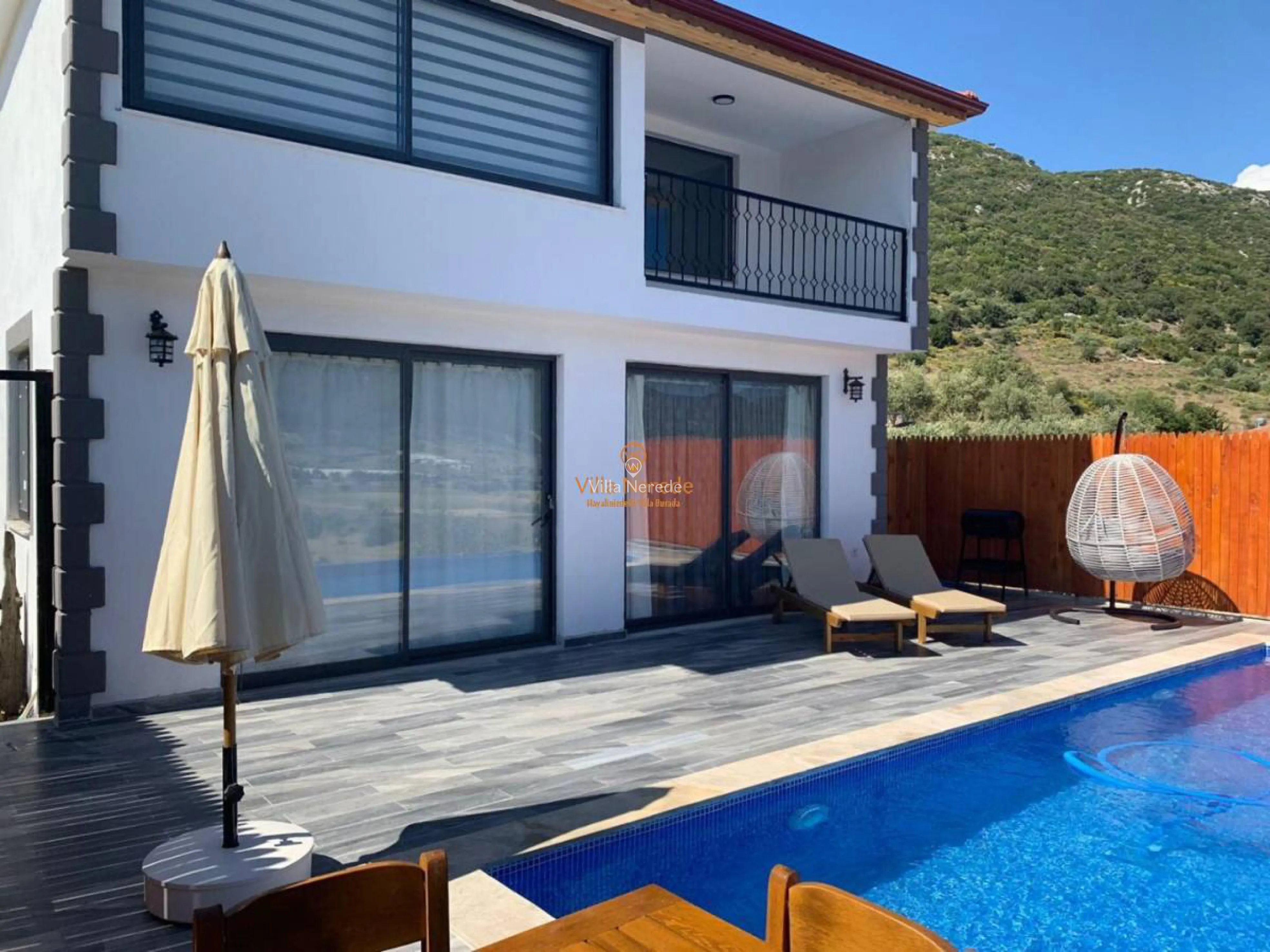 villa-emir-saribelen-1364038525-b.jpeg