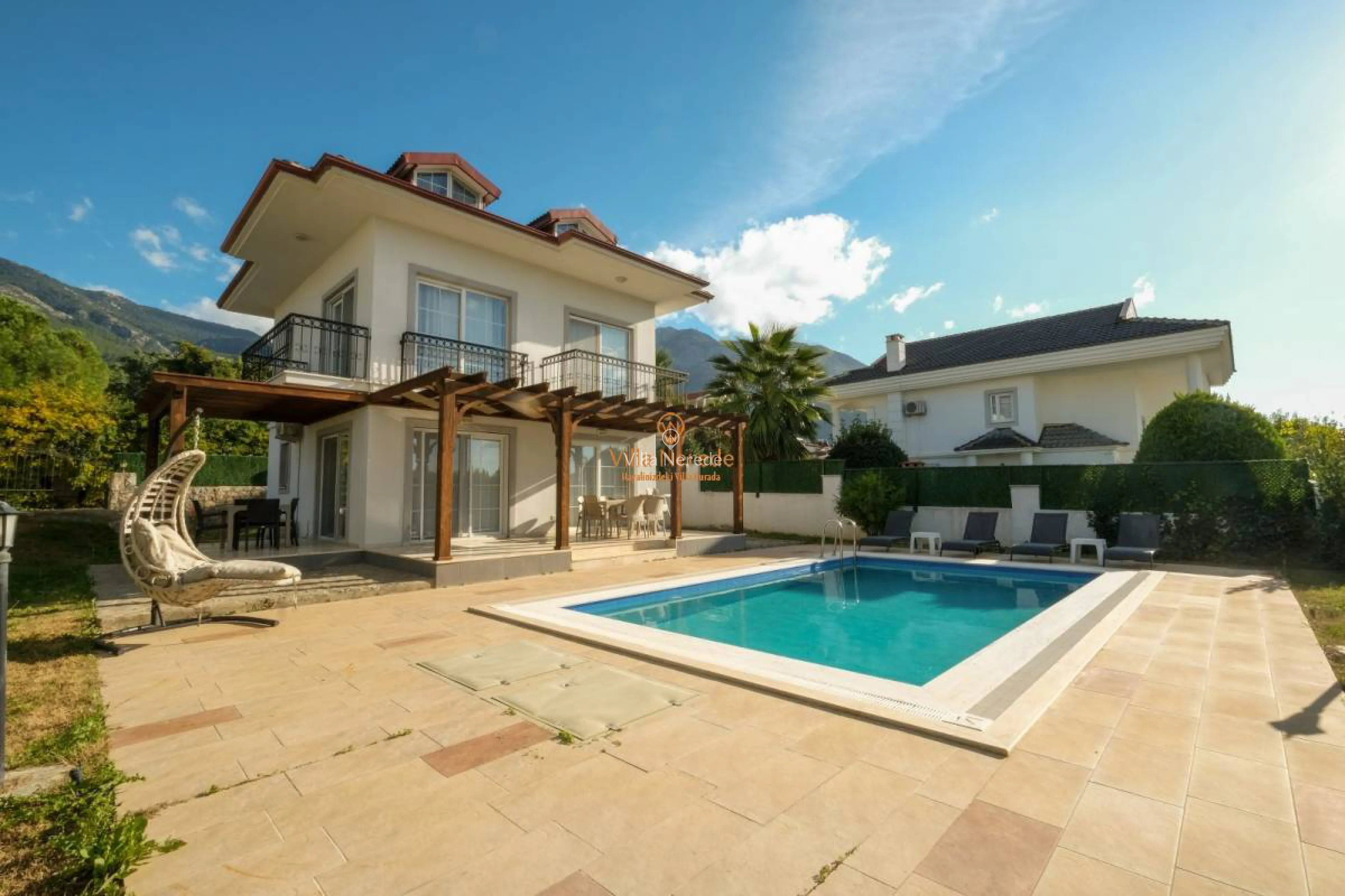 villa-era-1-213315436-b.jpg