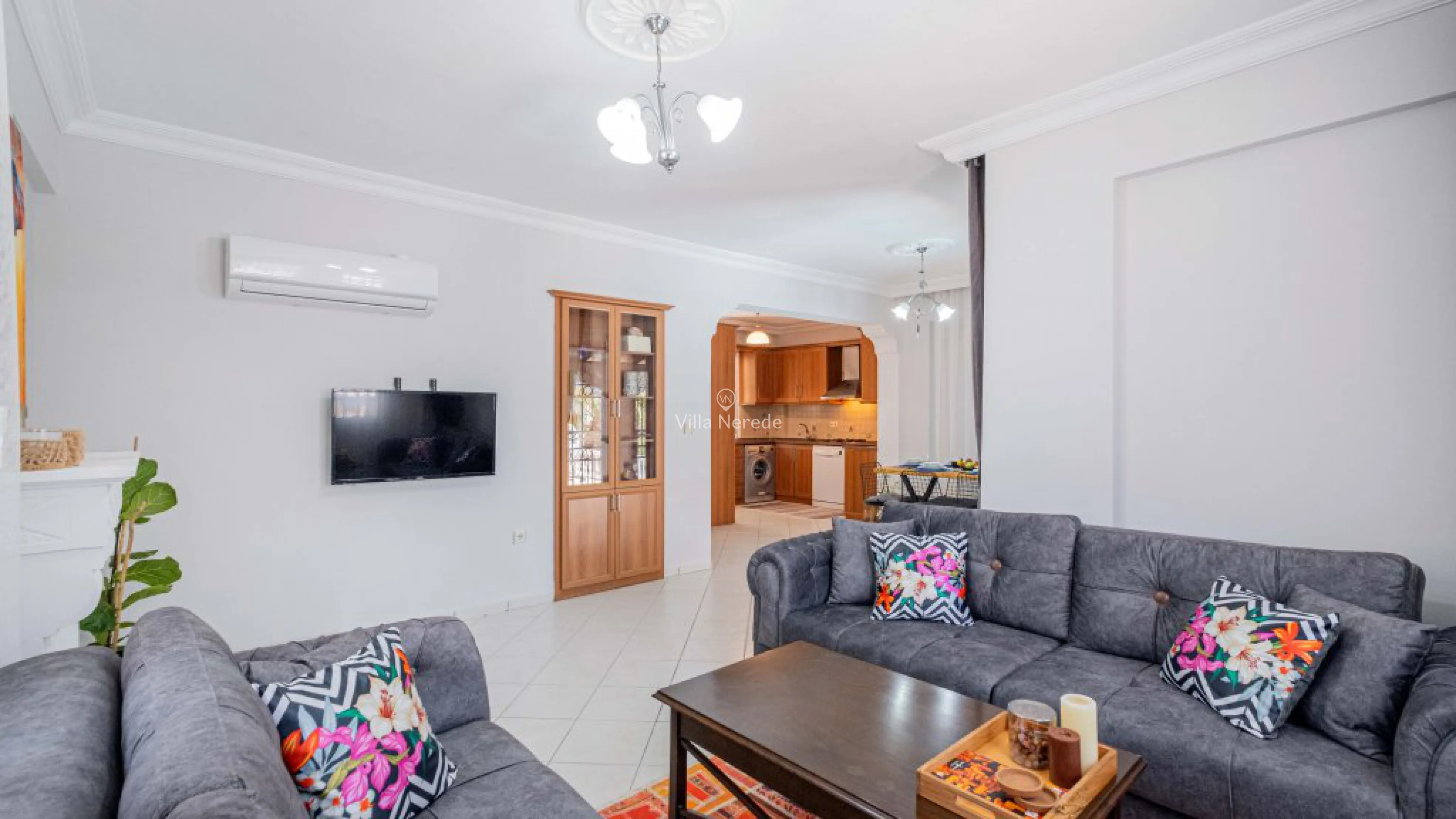 villa-erya-2-1870493985-b.jpg