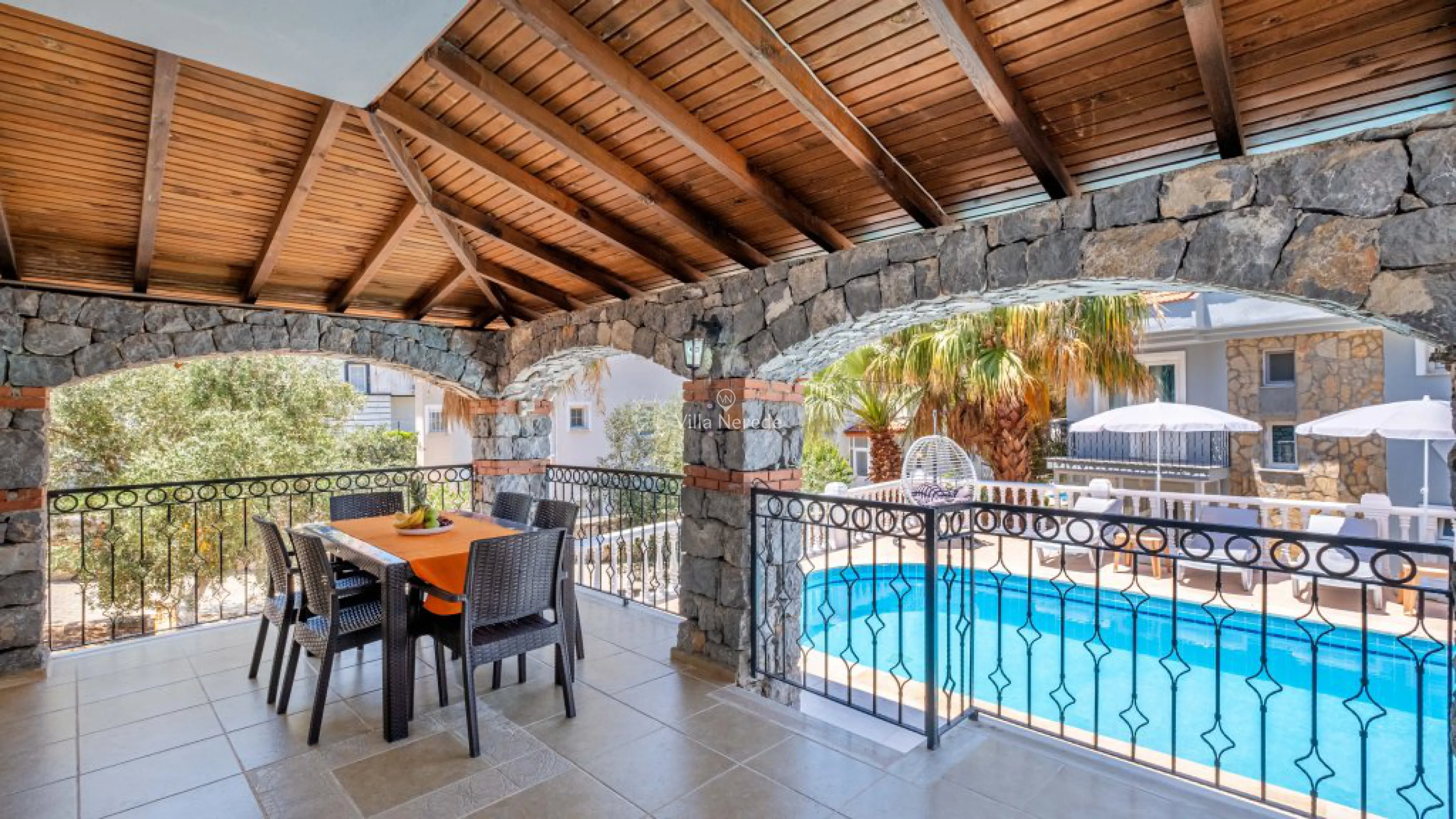 villa-erya-2-331258007-b.jpg