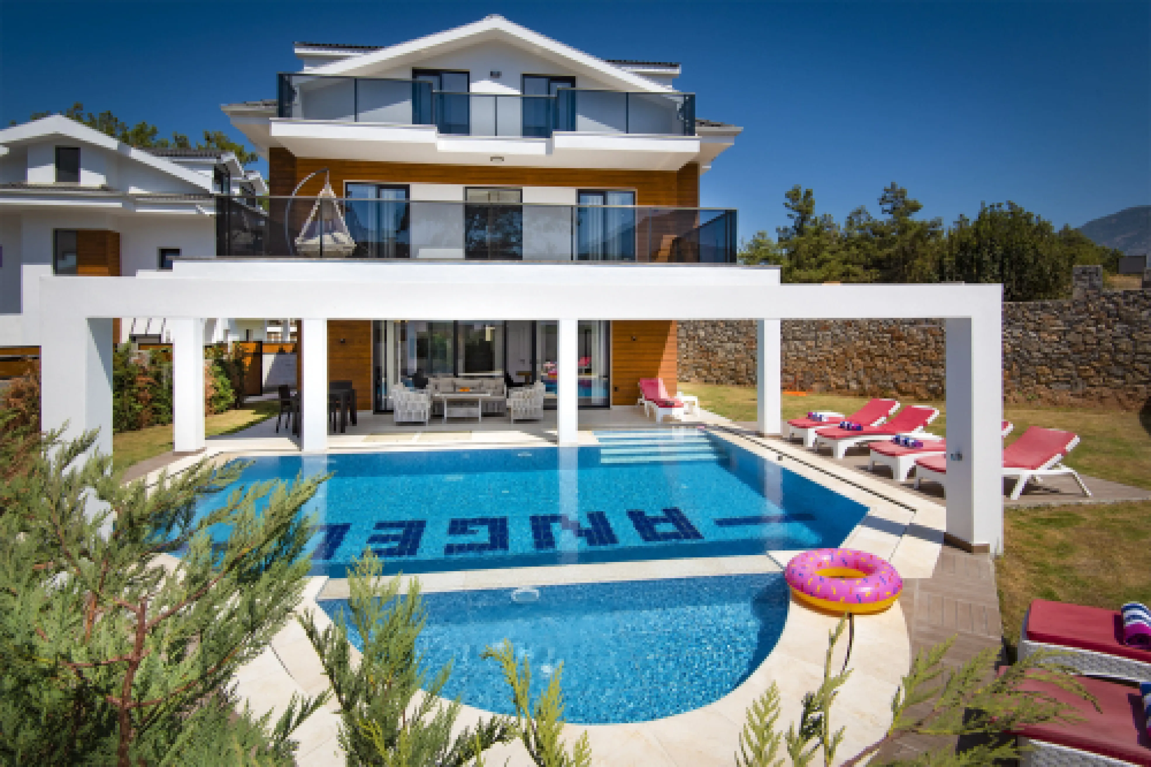 Villa Rose 13