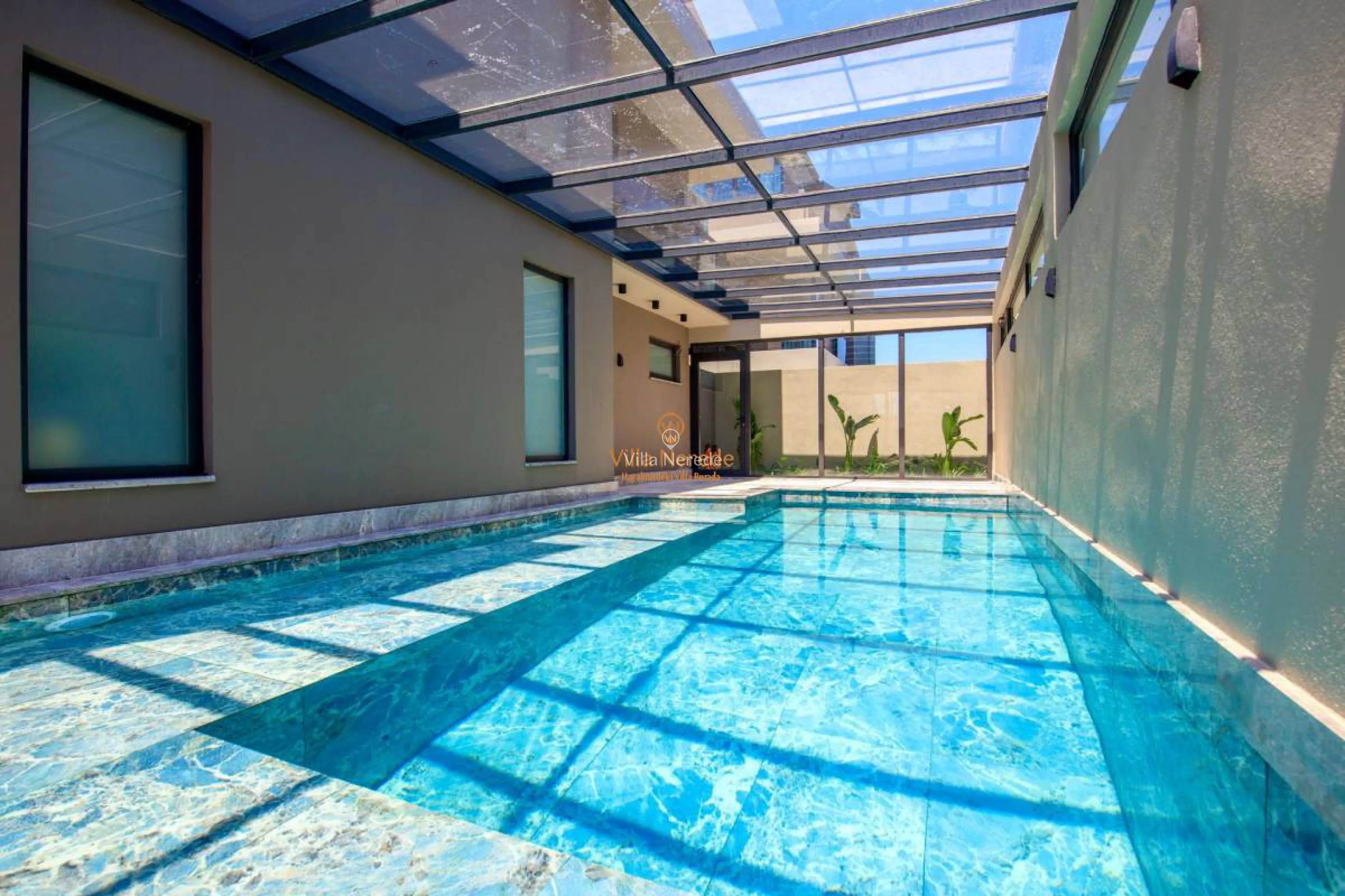 villa-jadore-127808252-b.jpg