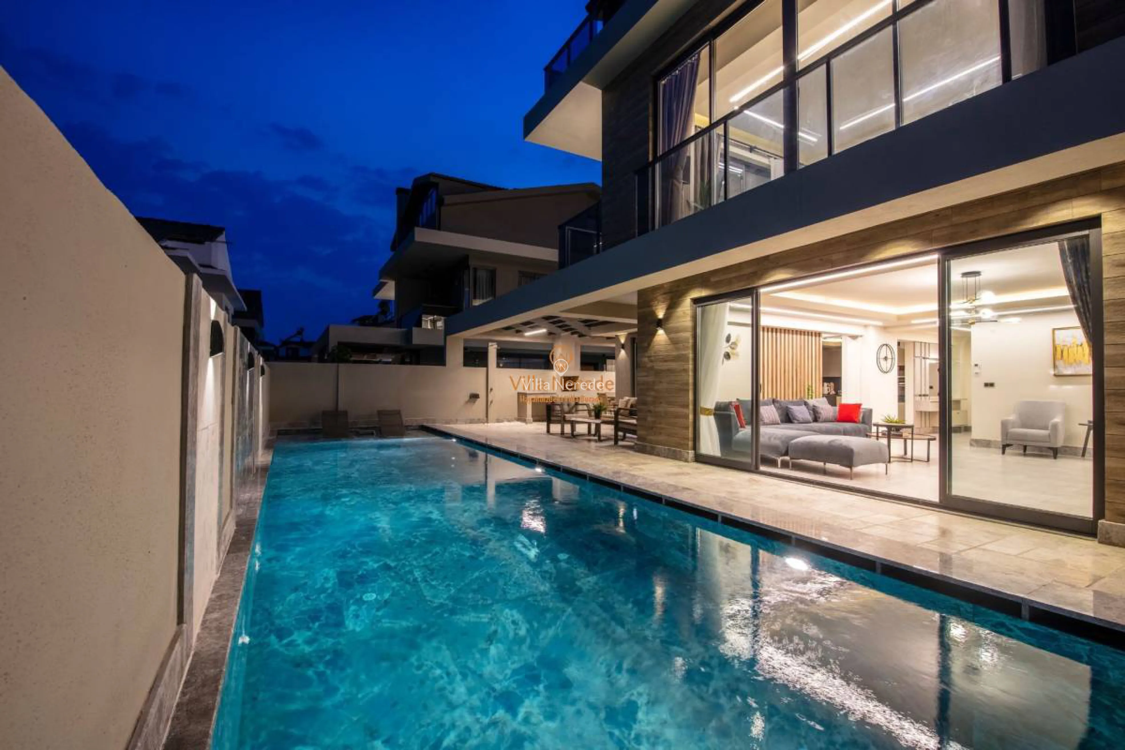 villa-jadore-665065400-b.jpg