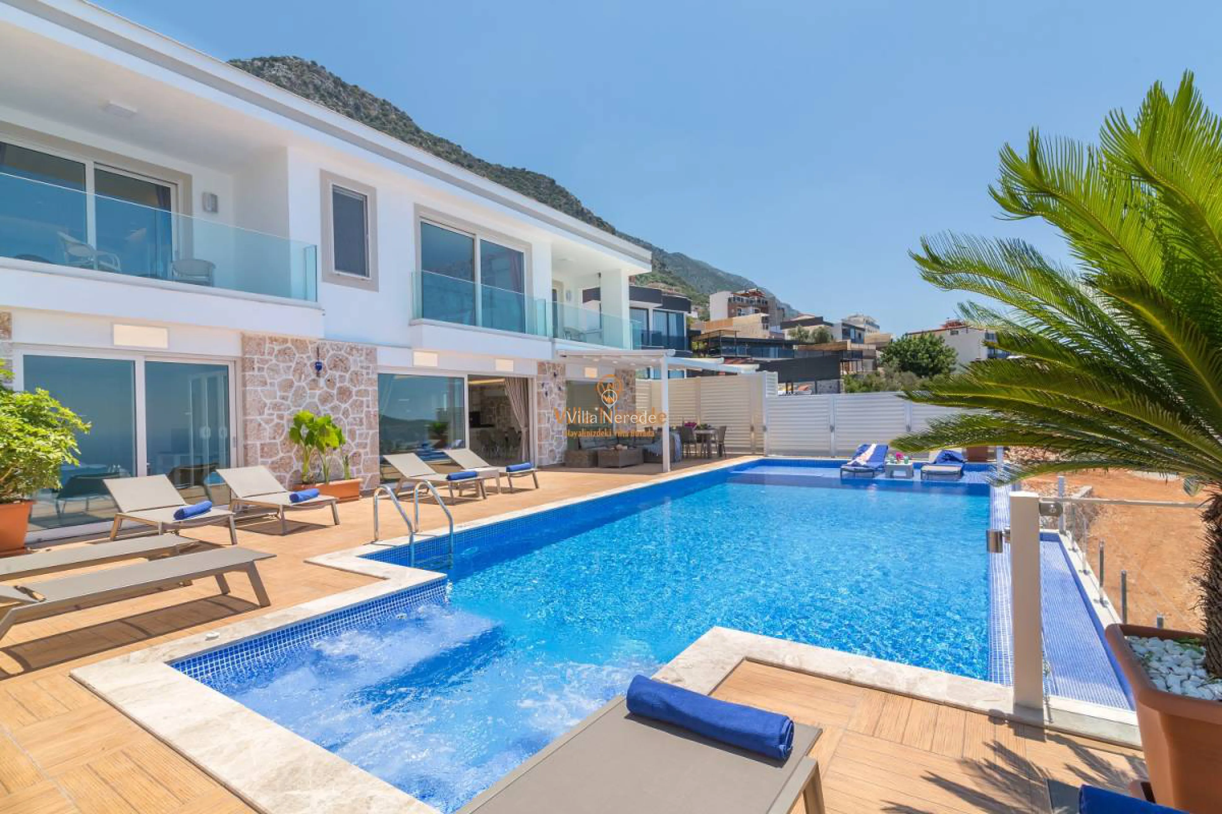 villa-la-mer-718624124-b.jpg