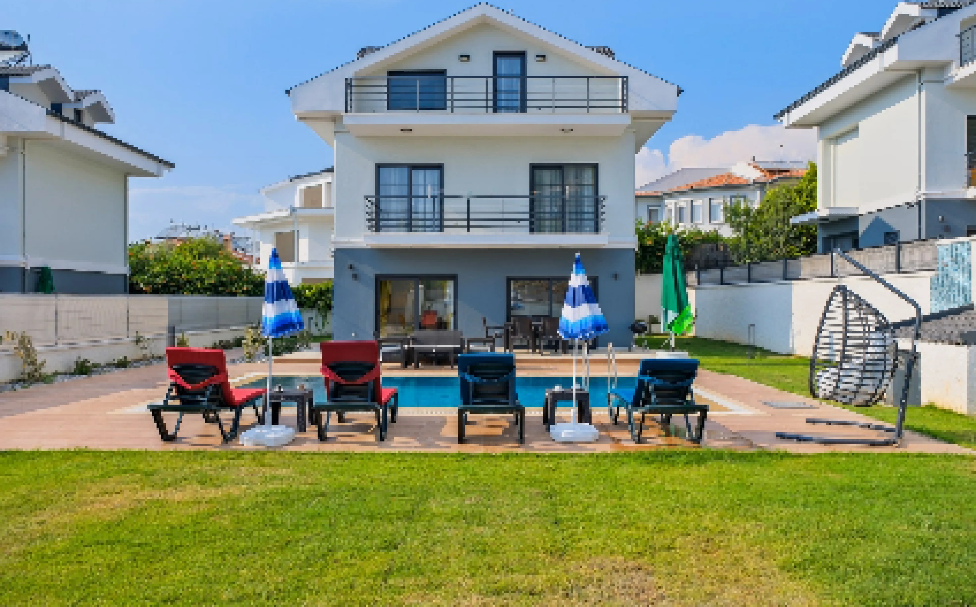 Villa Lara 3 - Muhafazakar Havuz Alanlı Villa Kiralama