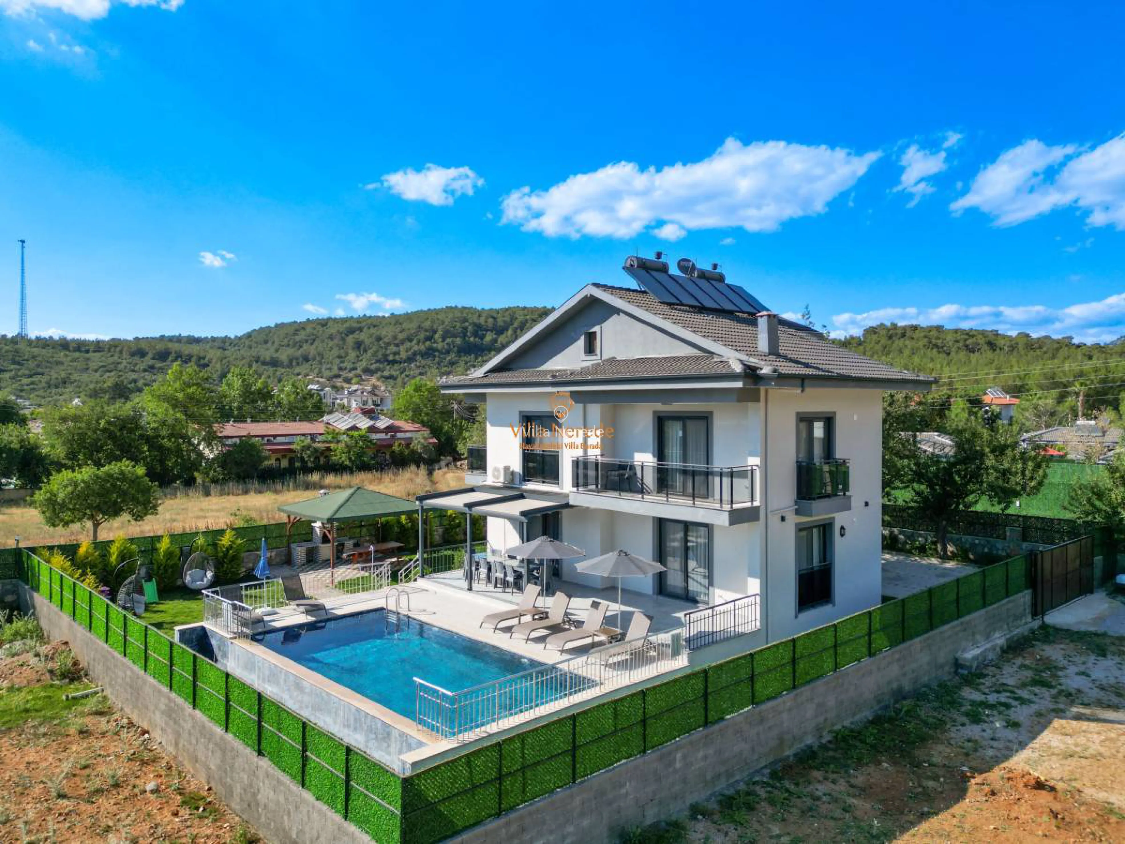villa-lord-1250068206-b.jpg