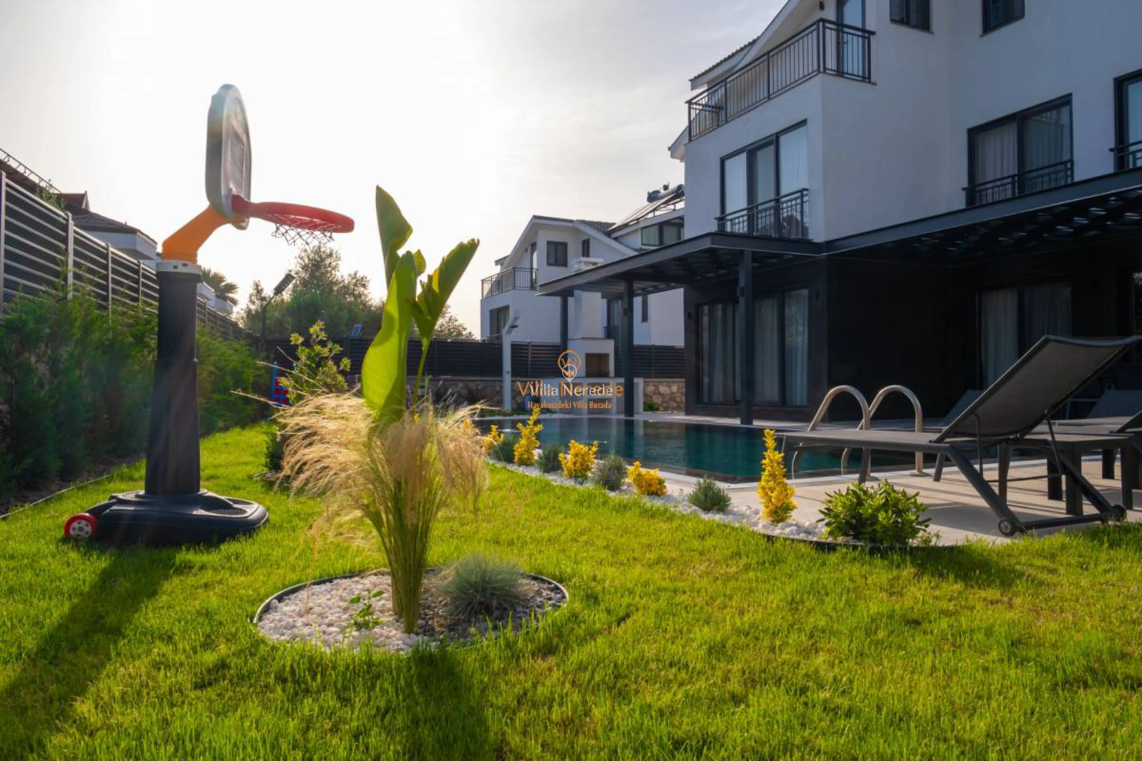 villa-luna-vista-1-941869268-b.jpg