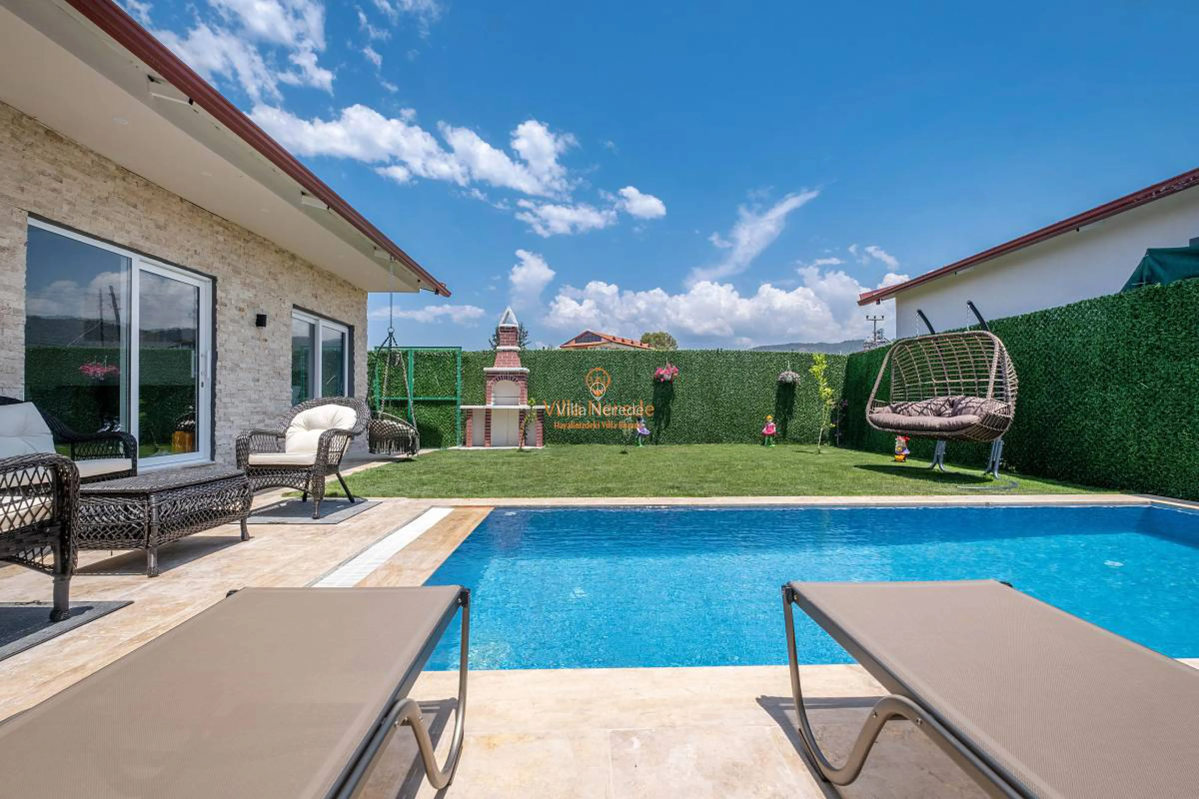 villa-lupin-497471118-b.jpg