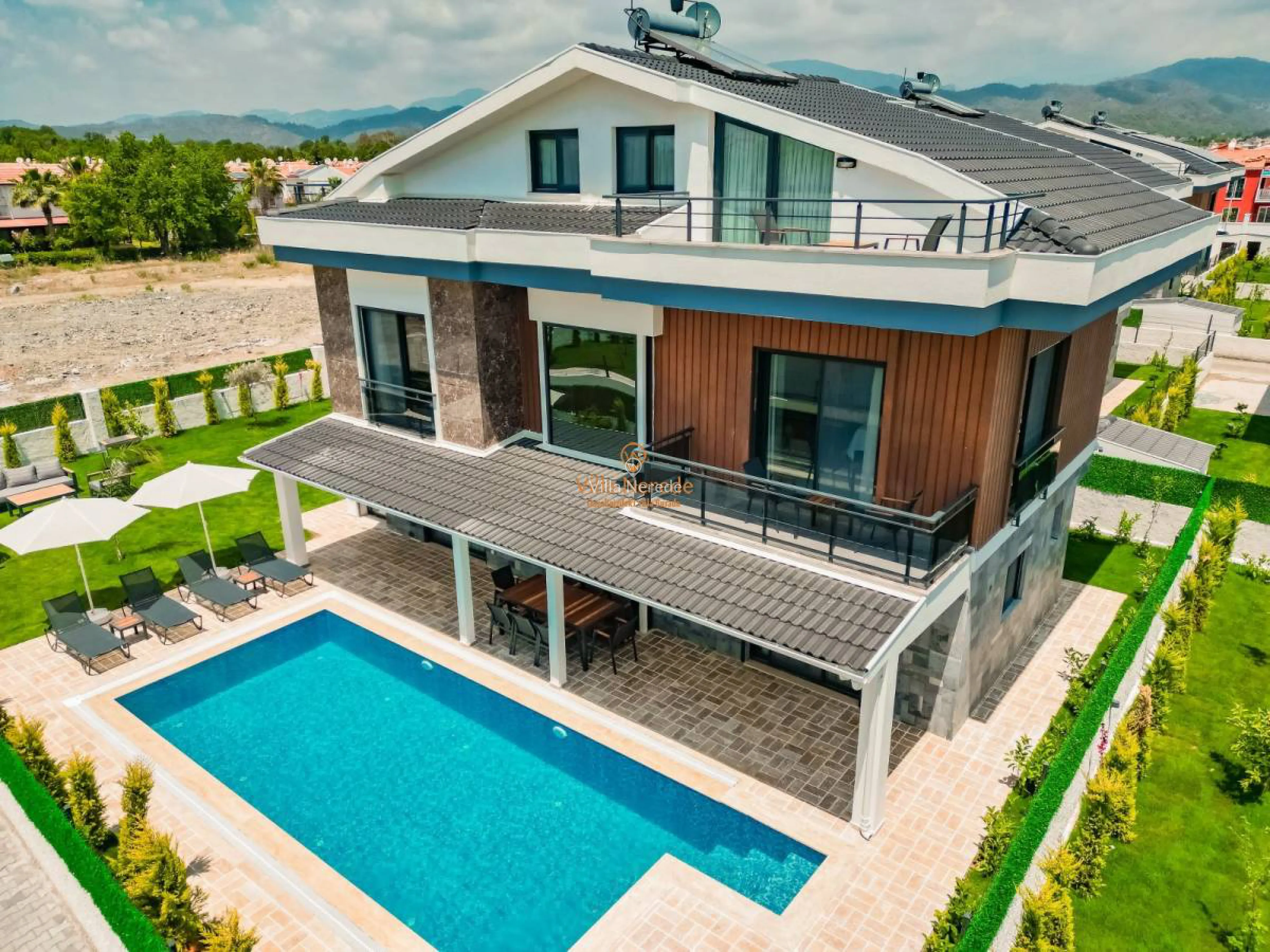 villa-mars-1-917892563-b.jpg