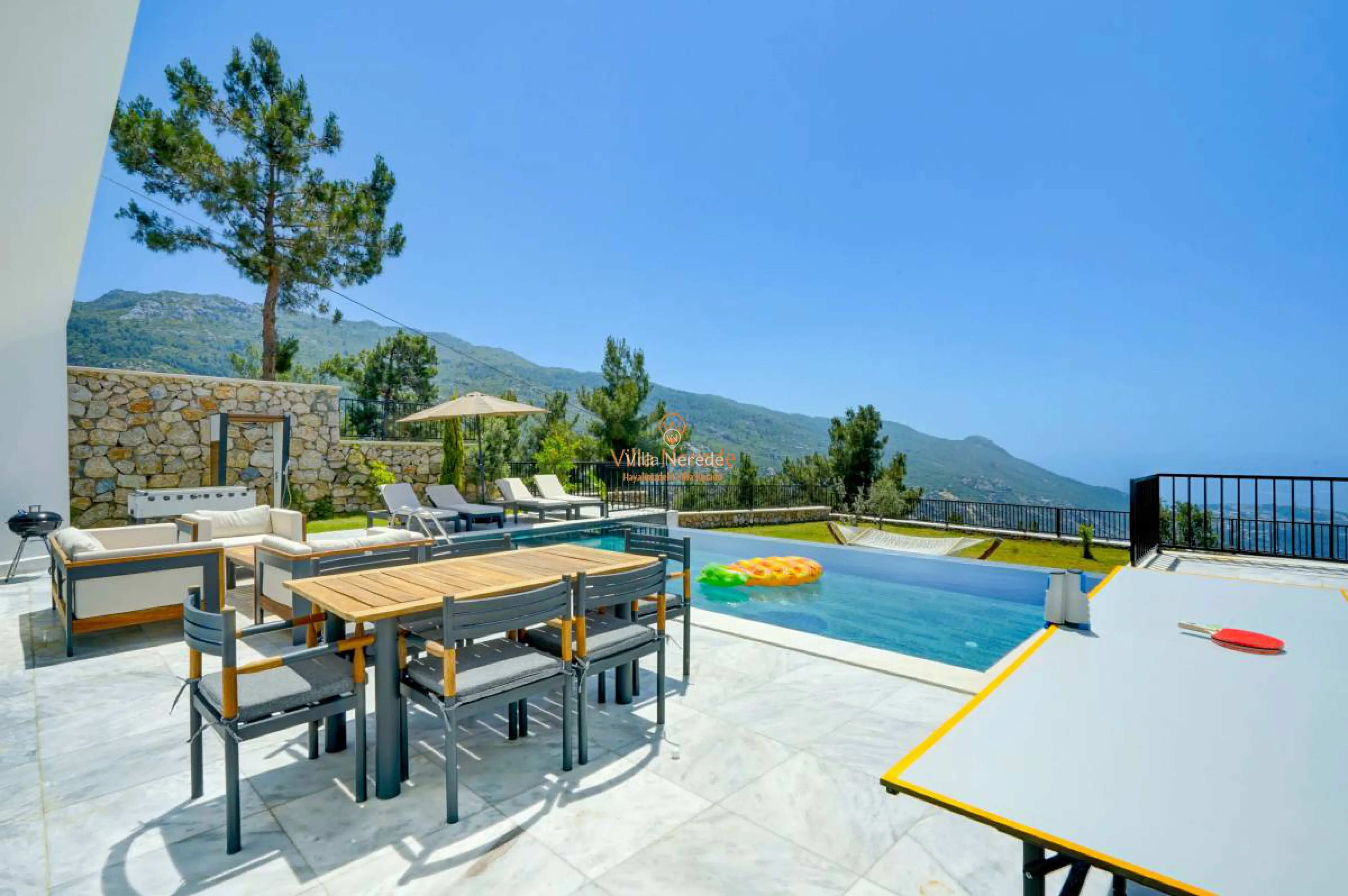 villa-mercury-9-432240348-b.jpg