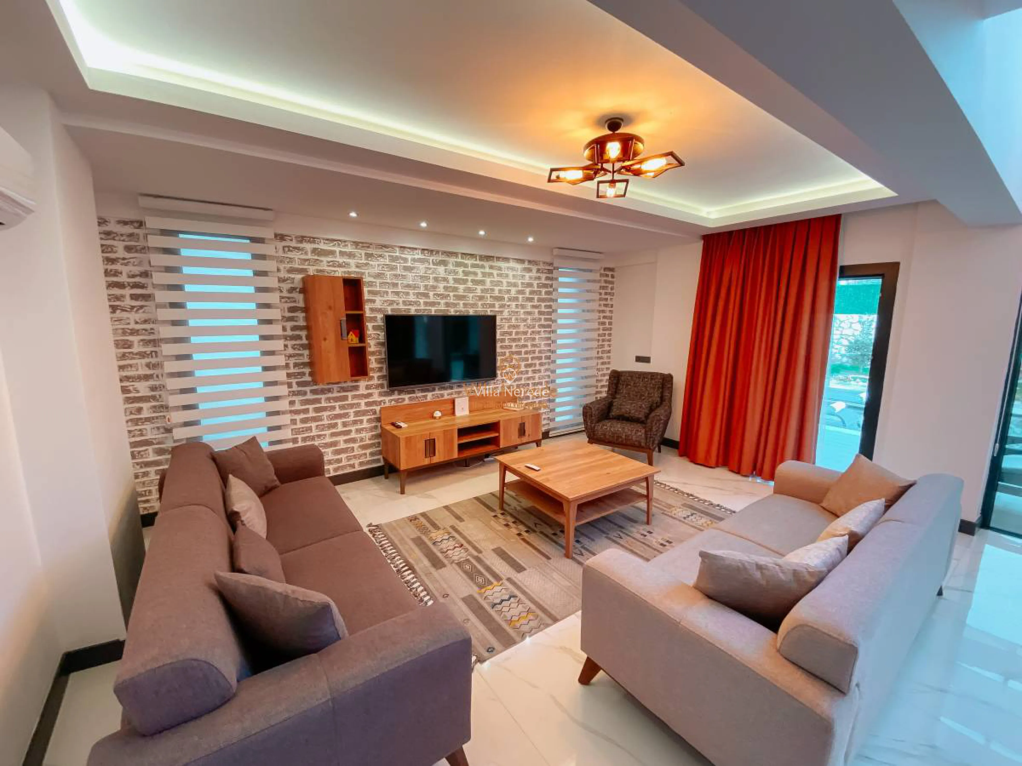 villa-meyra-104153270-b.jpg