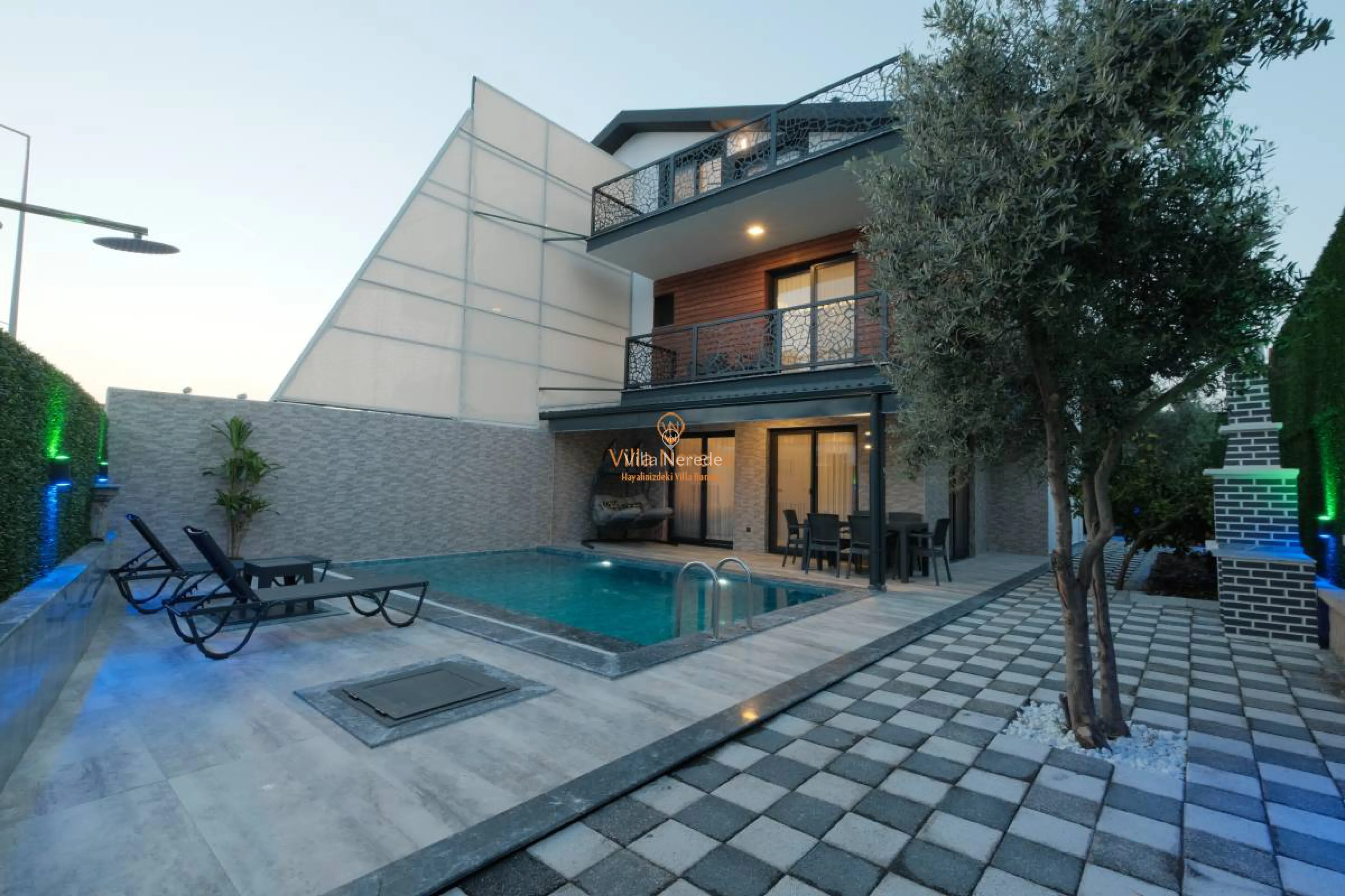 villa-moonfairy-423016672-b.jpg