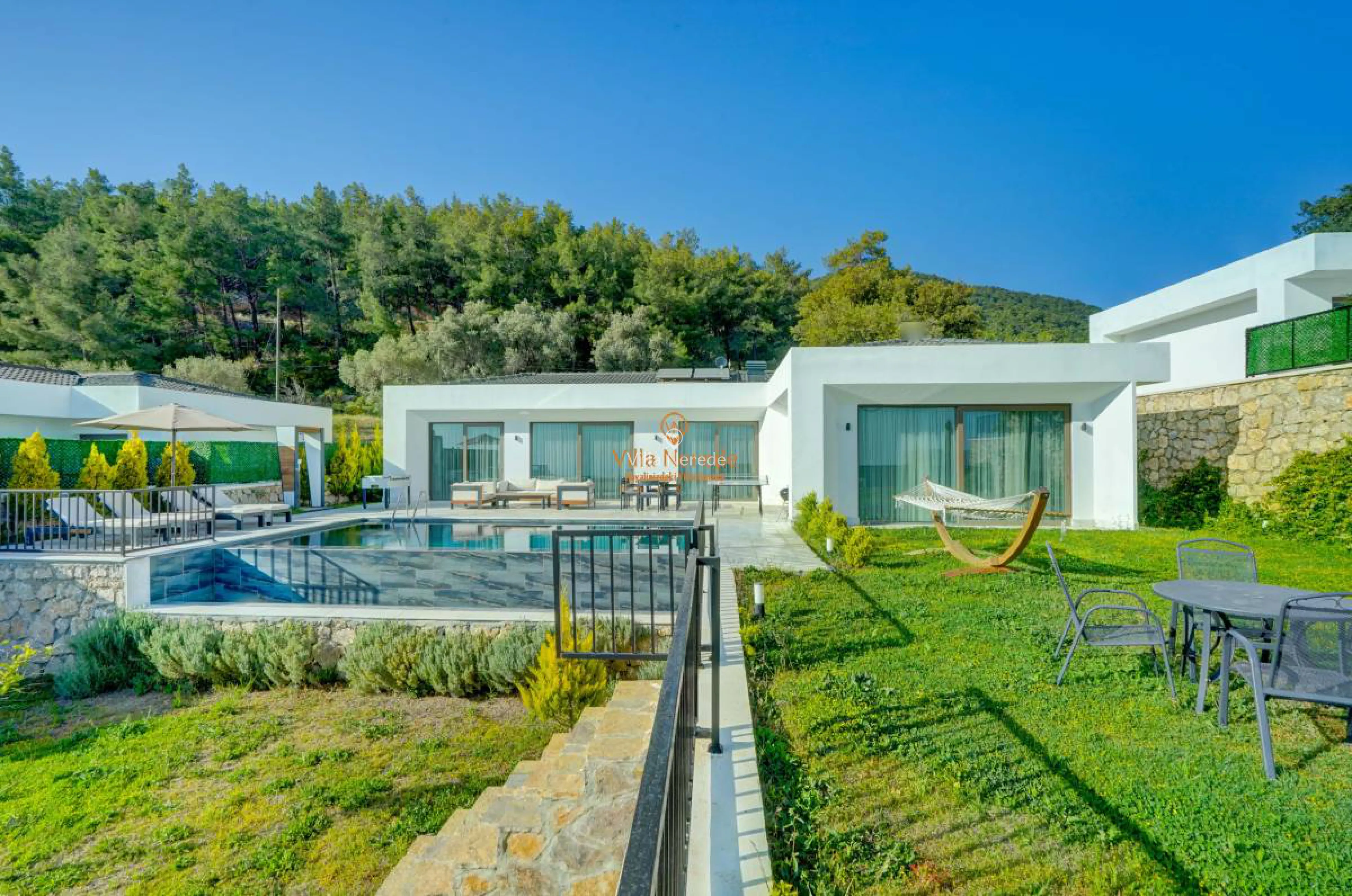 villa-neptune-2-1160924268-b.jpg
