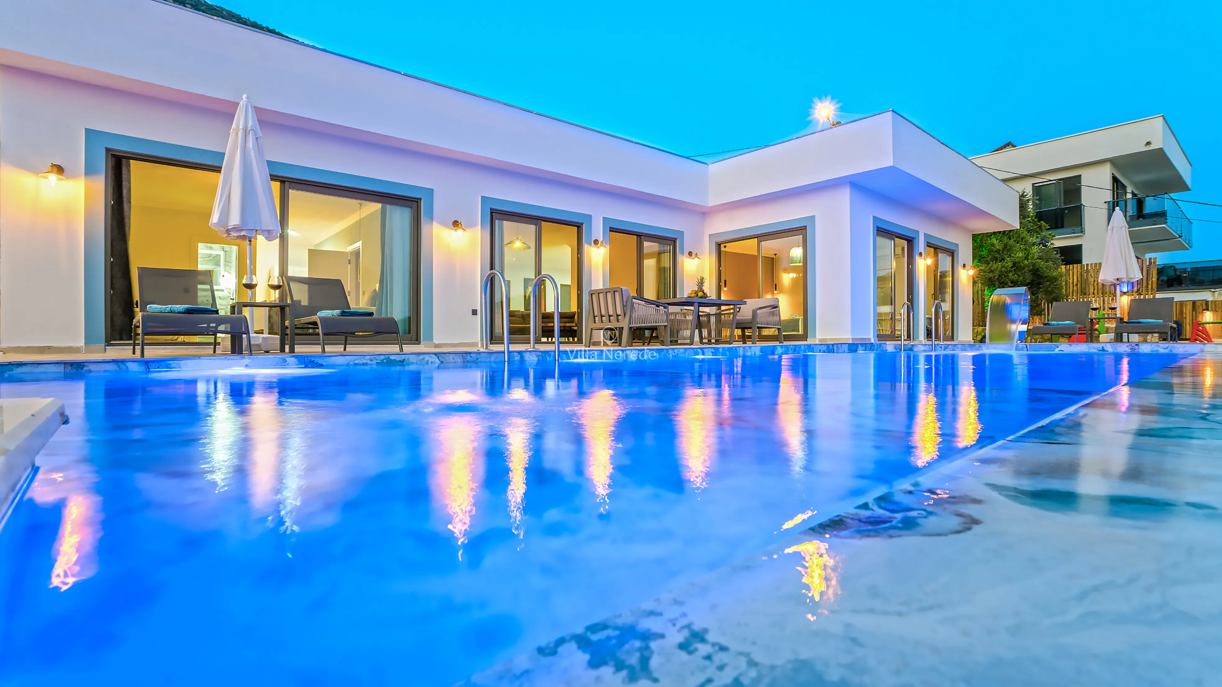 villa-nerede-deniz-manzarali-villa-kiralama-20_996.jpg