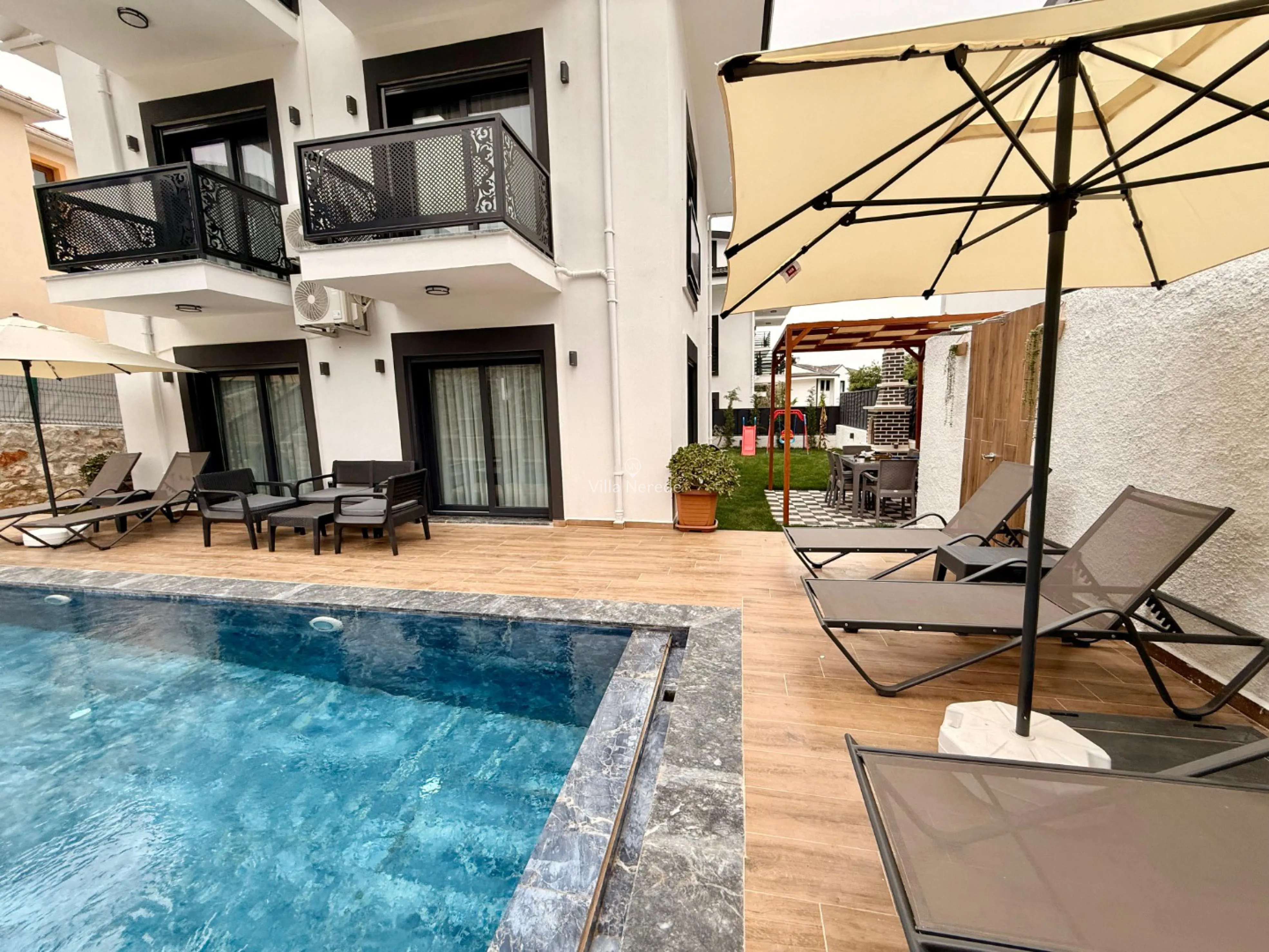 villa-nerede-villa-bee-d-22_896.jpg
