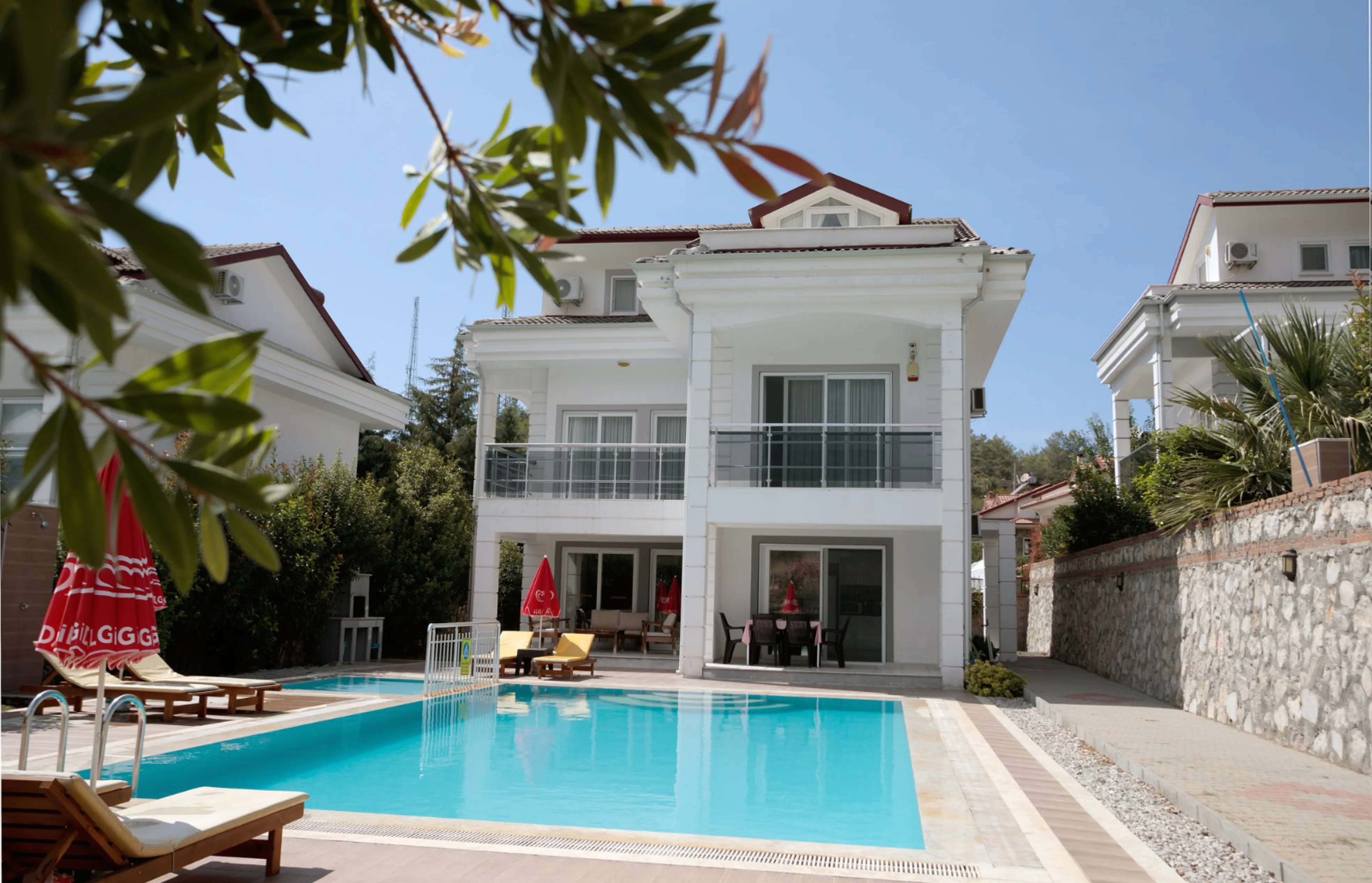 Villa Beran 2 - Çocuk Havuzu & Geniş Havuzlu Kiralık Villa