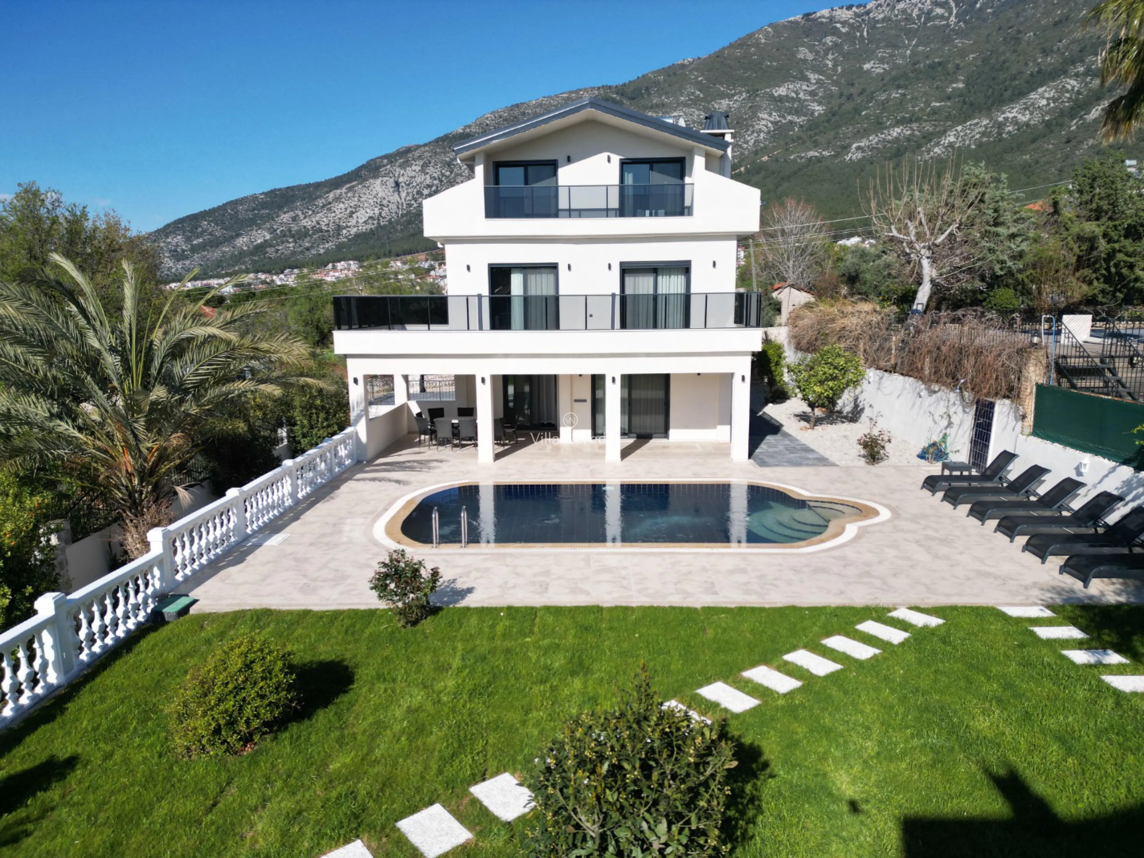 villa-nerede-villa-big-white-27_166.jpeg