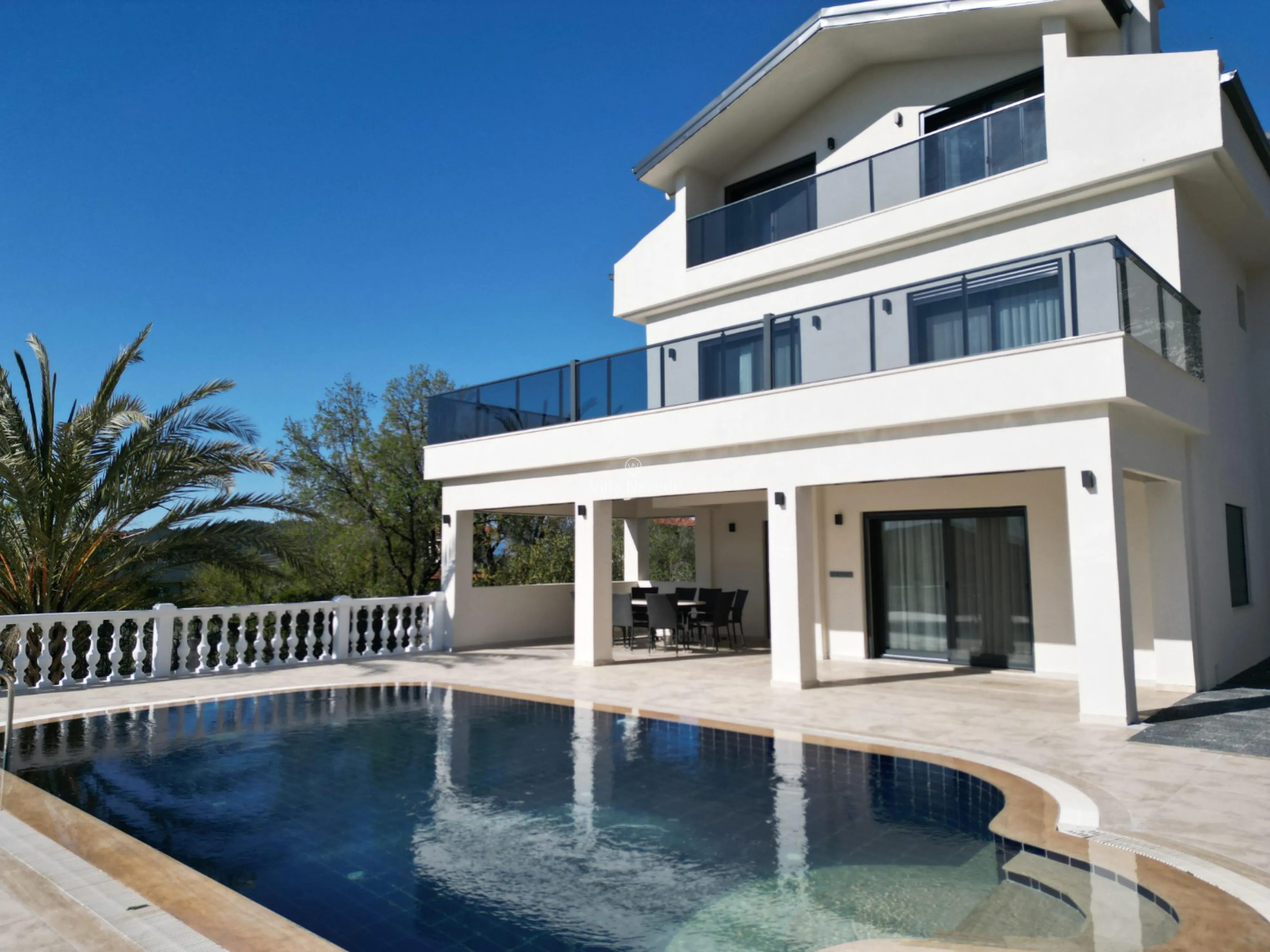 villa-nerede-villa-big-white-28_904.jpeg