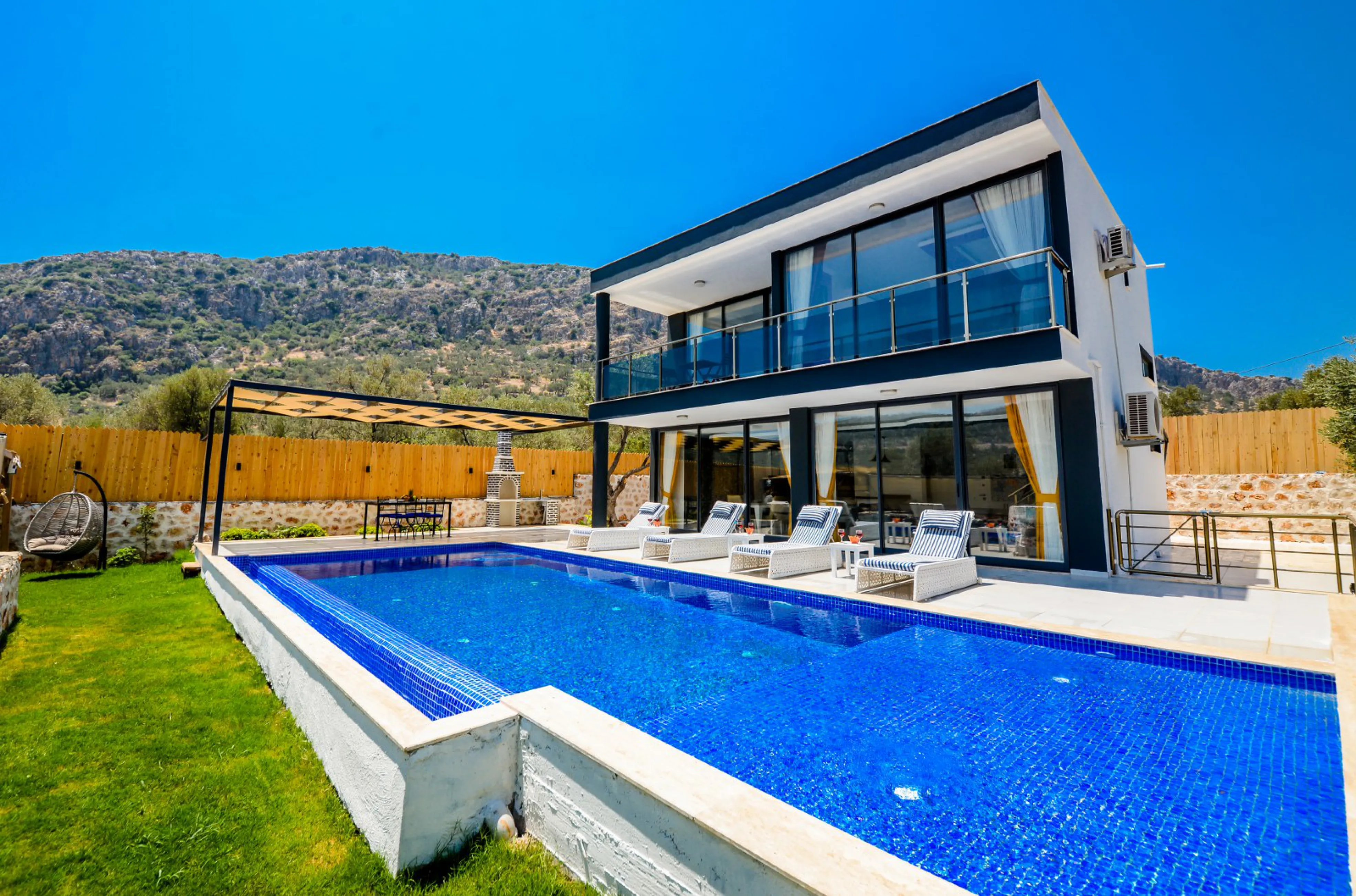 Villa Black