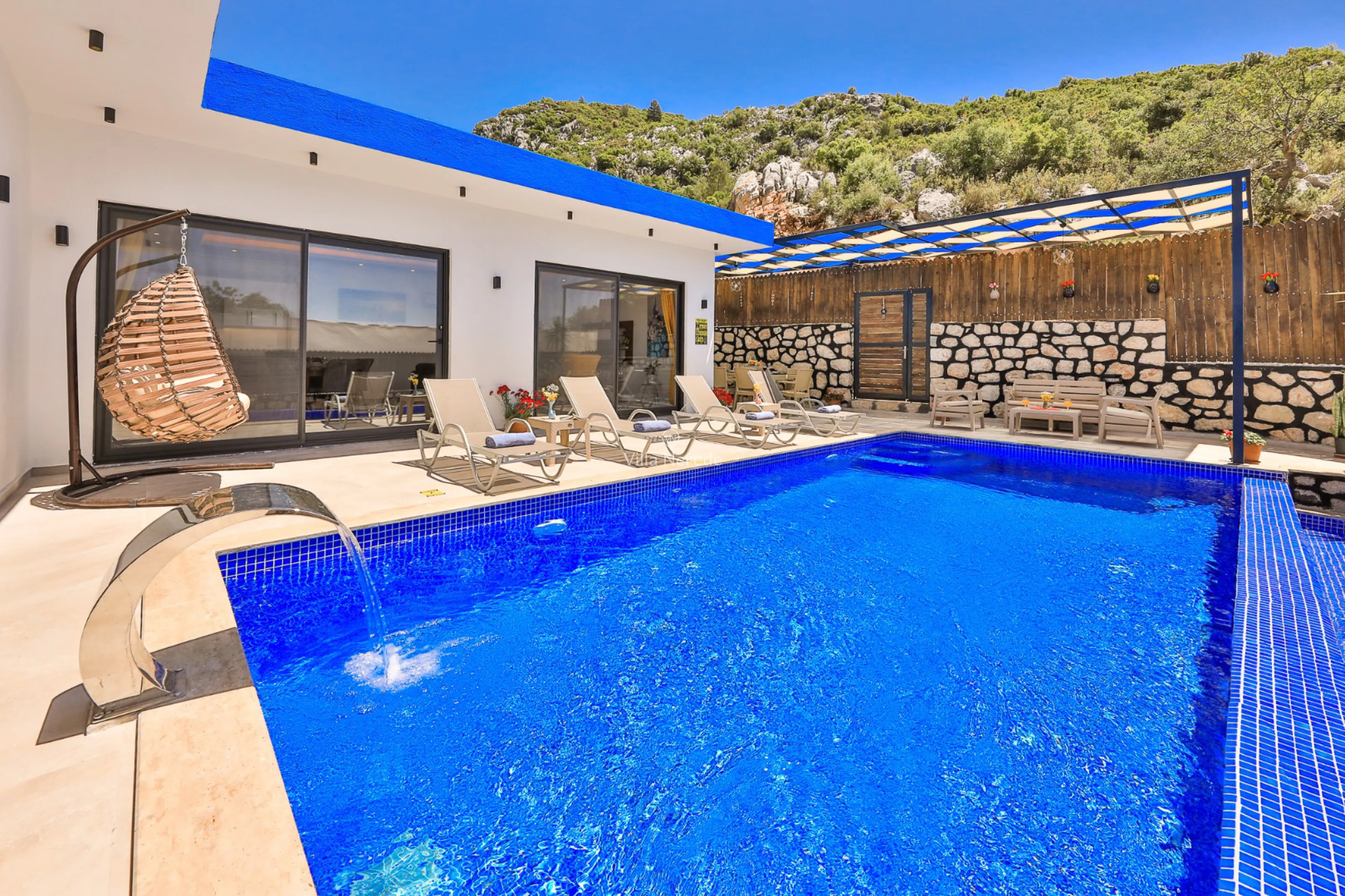 villa-nerede-villa-canevi-15_41.jpg