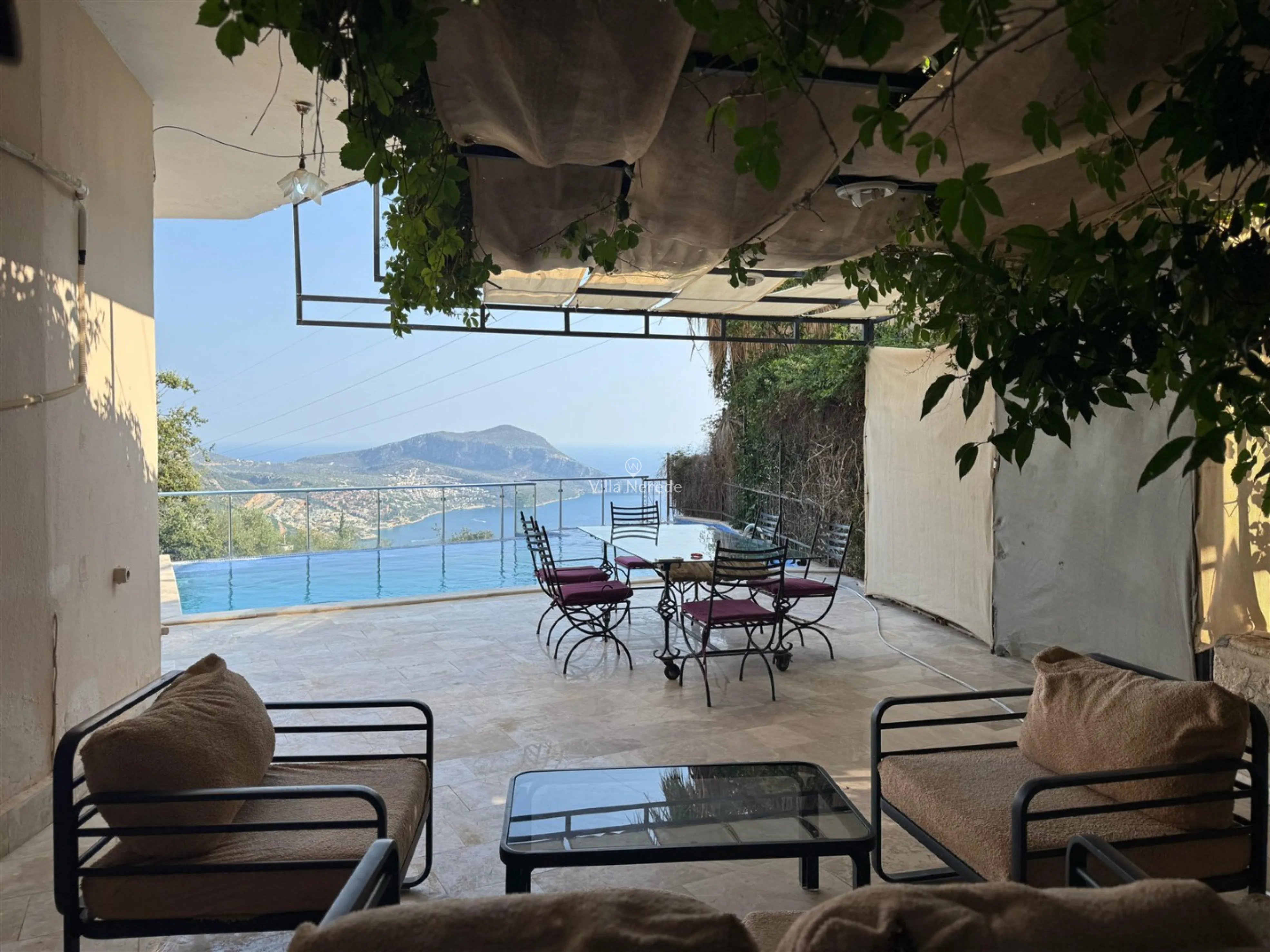 villa-nerede-villa-ciragan-9-4_95.jpg