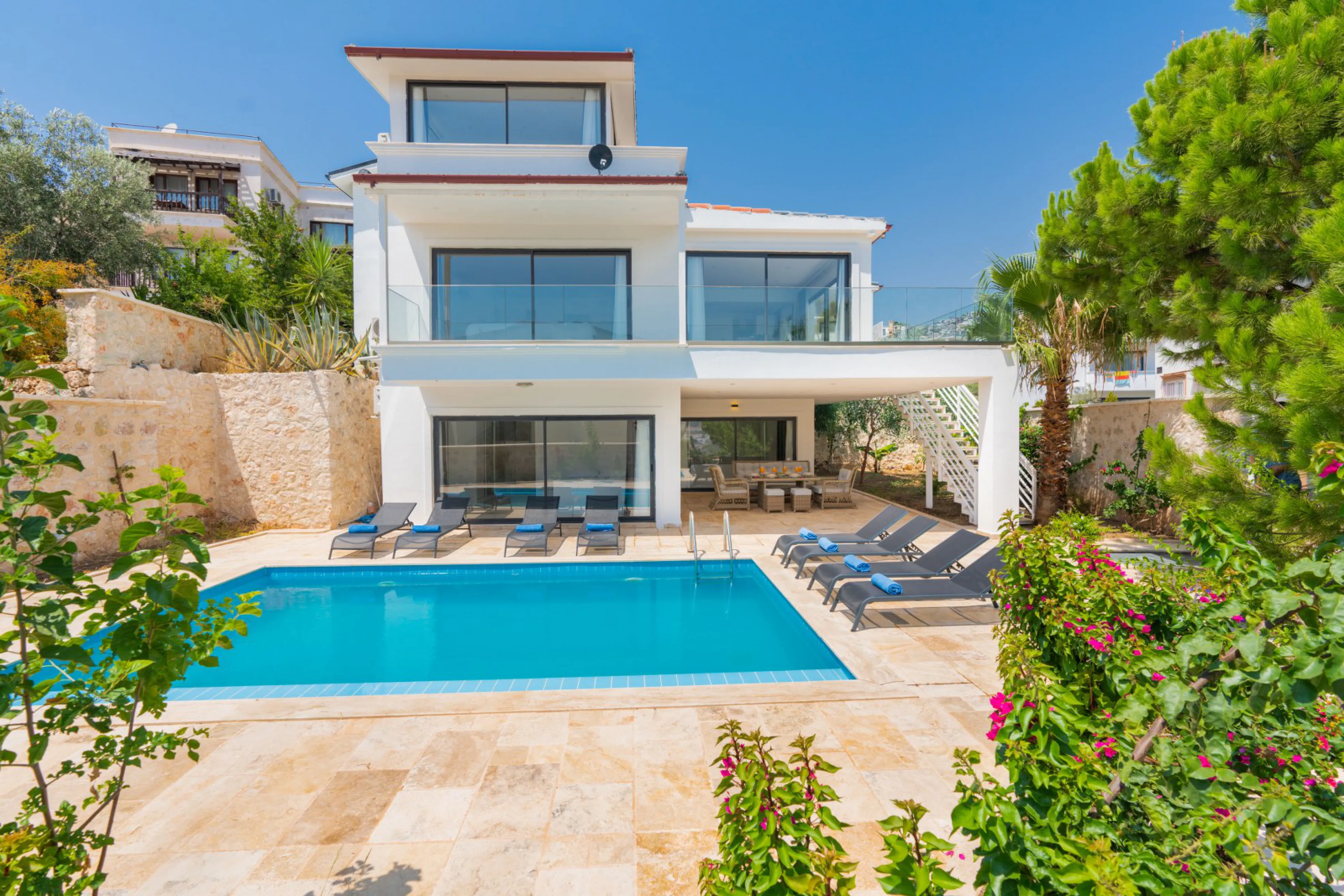 Villa City