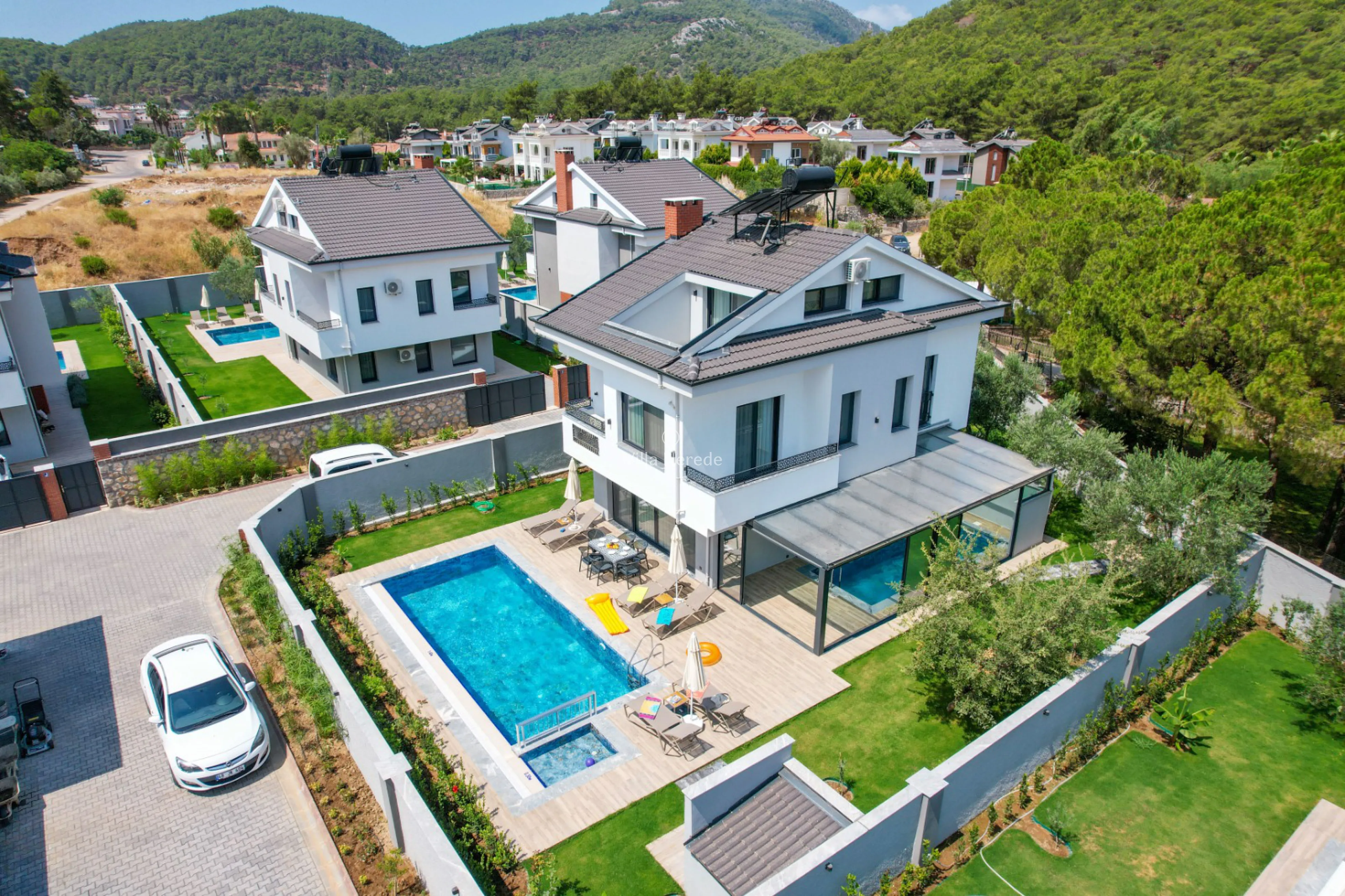 villa-nerede-villa-dorian-kapali-havuz-4_841.jpeg