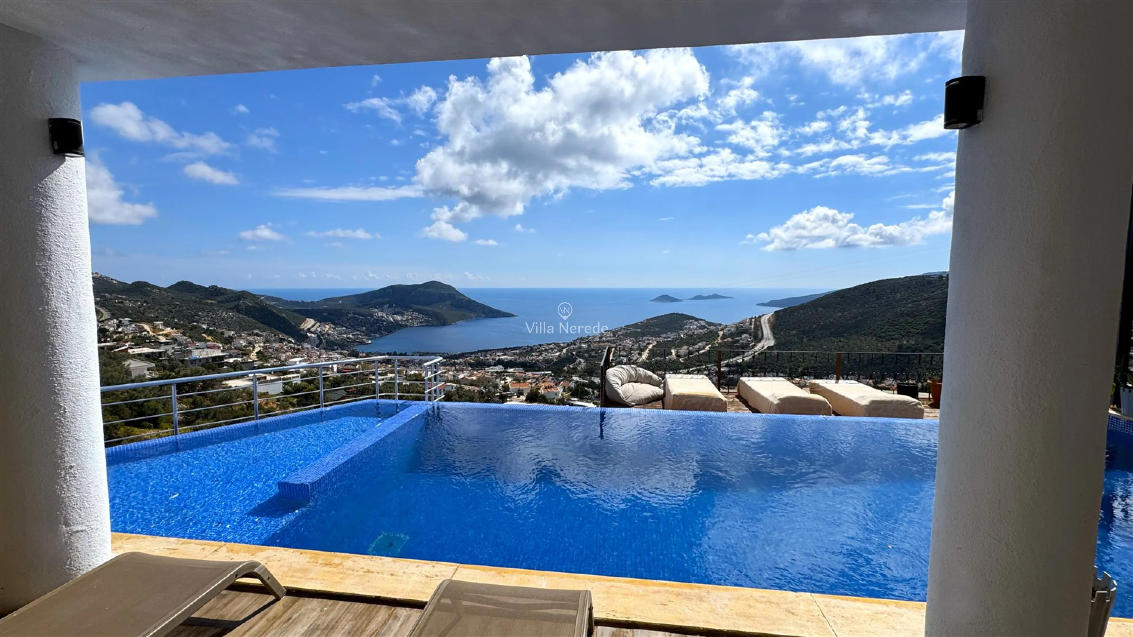 villa-nerede-villa-kiralama-muhafazakar-villa-deniz-manzarali-villa-kiralama-23_787.jpg