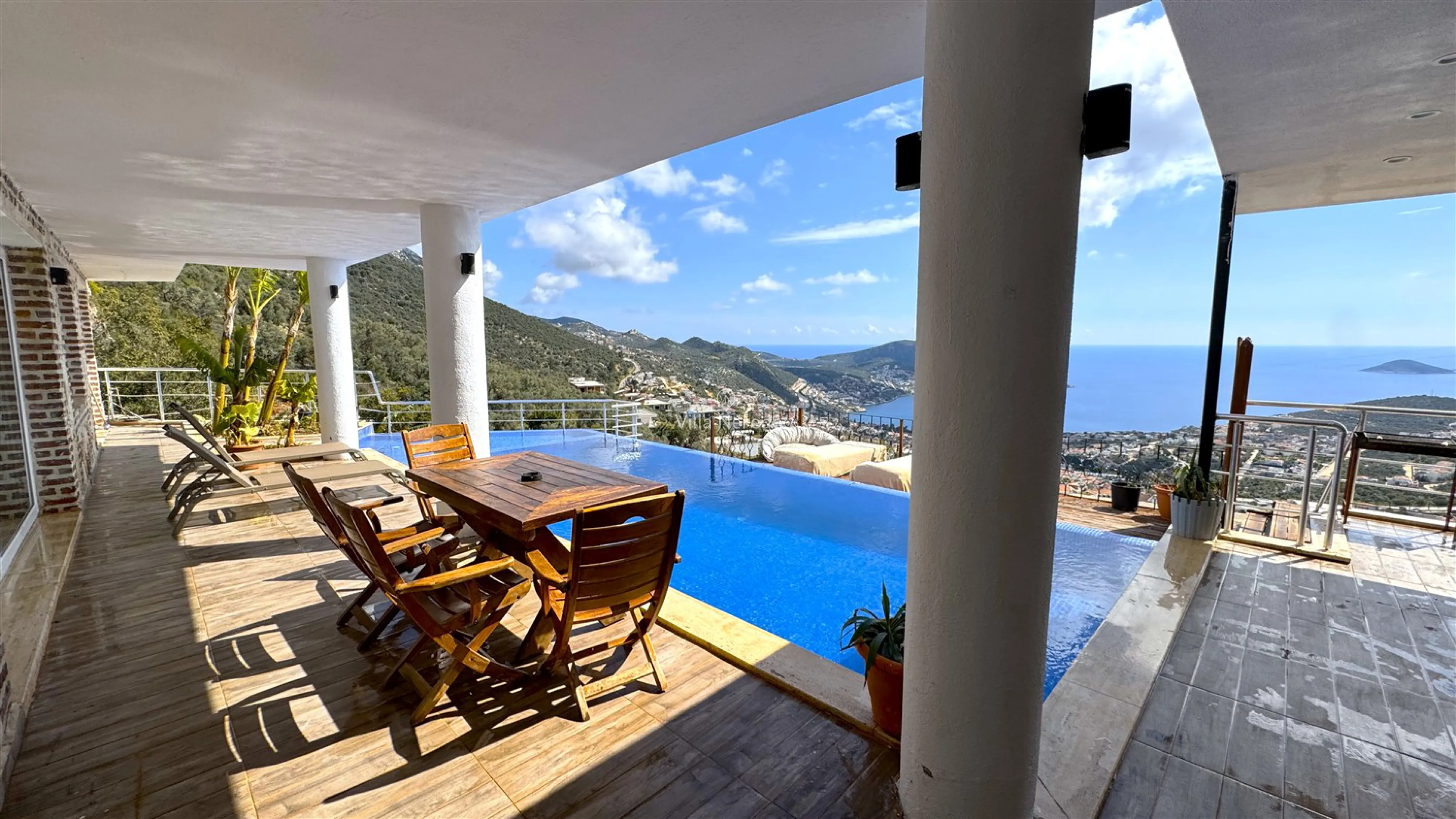 villa-nerede-villa-kiralama-muhafazakar-villa-deniz-manzarali-villa-kiralama-25_538.jpg