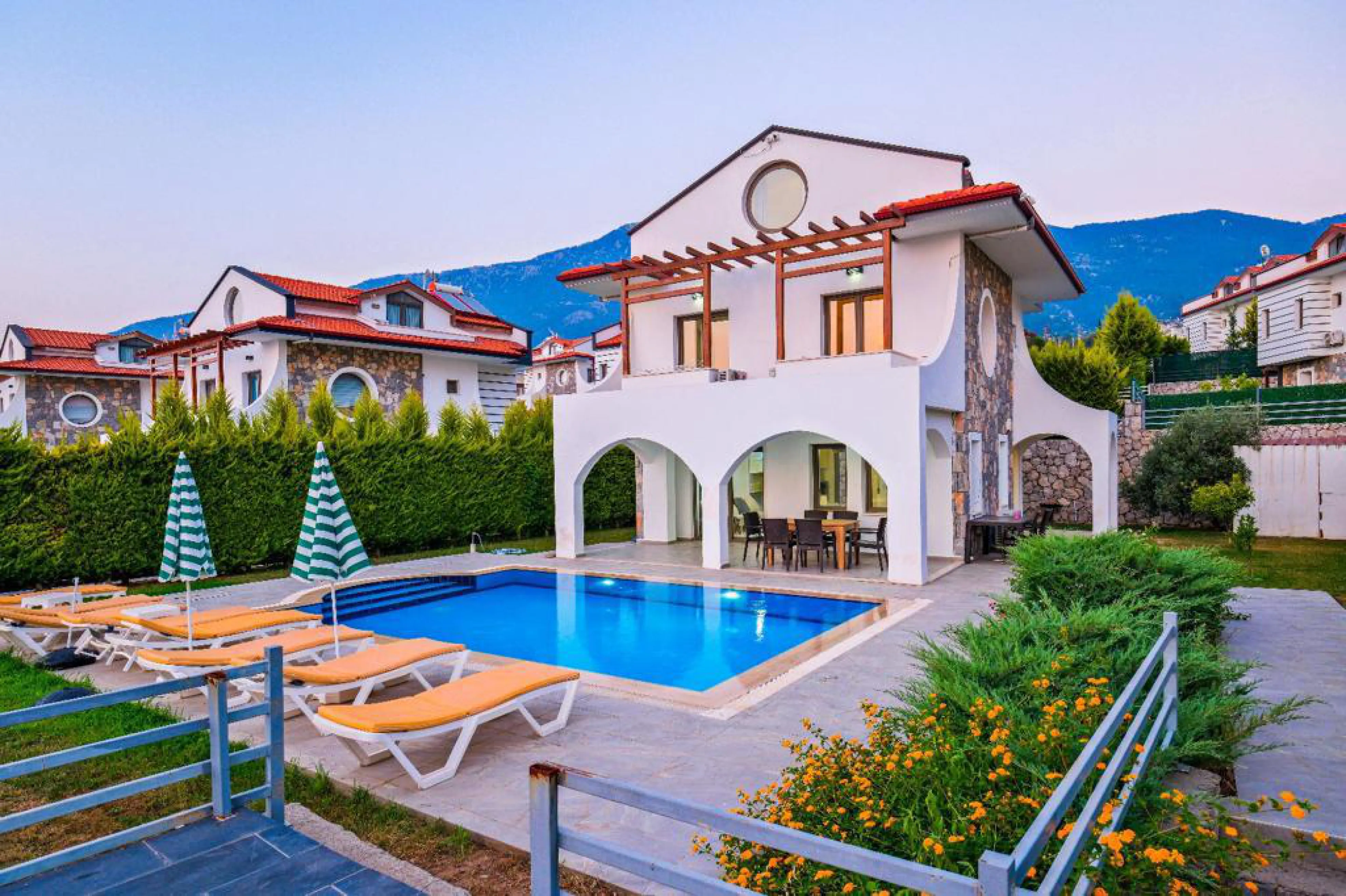 Villa Lavin 2