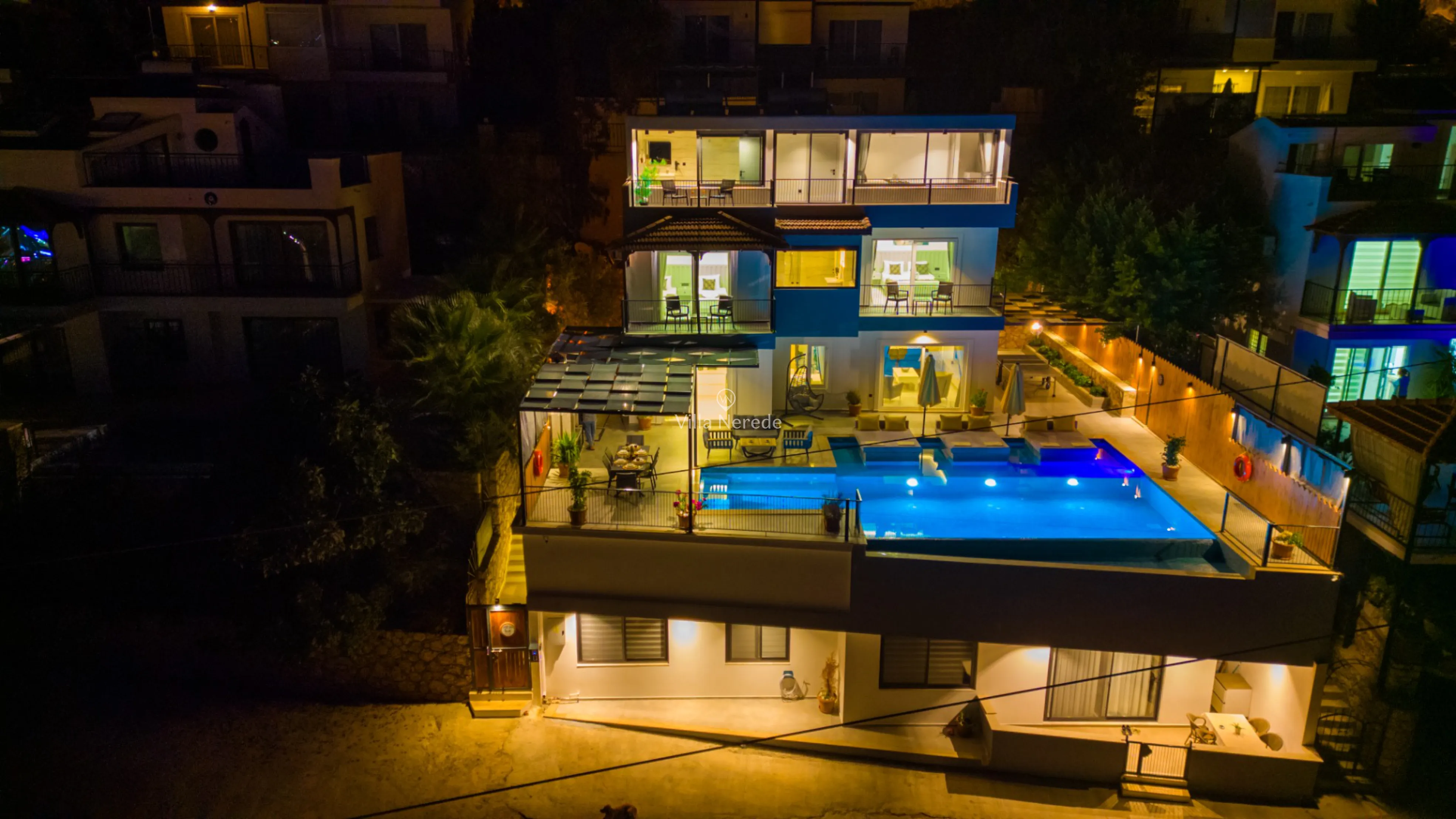 villa-nerede-villa-lucky-villa-deniz-manzarali-4_890.jpg