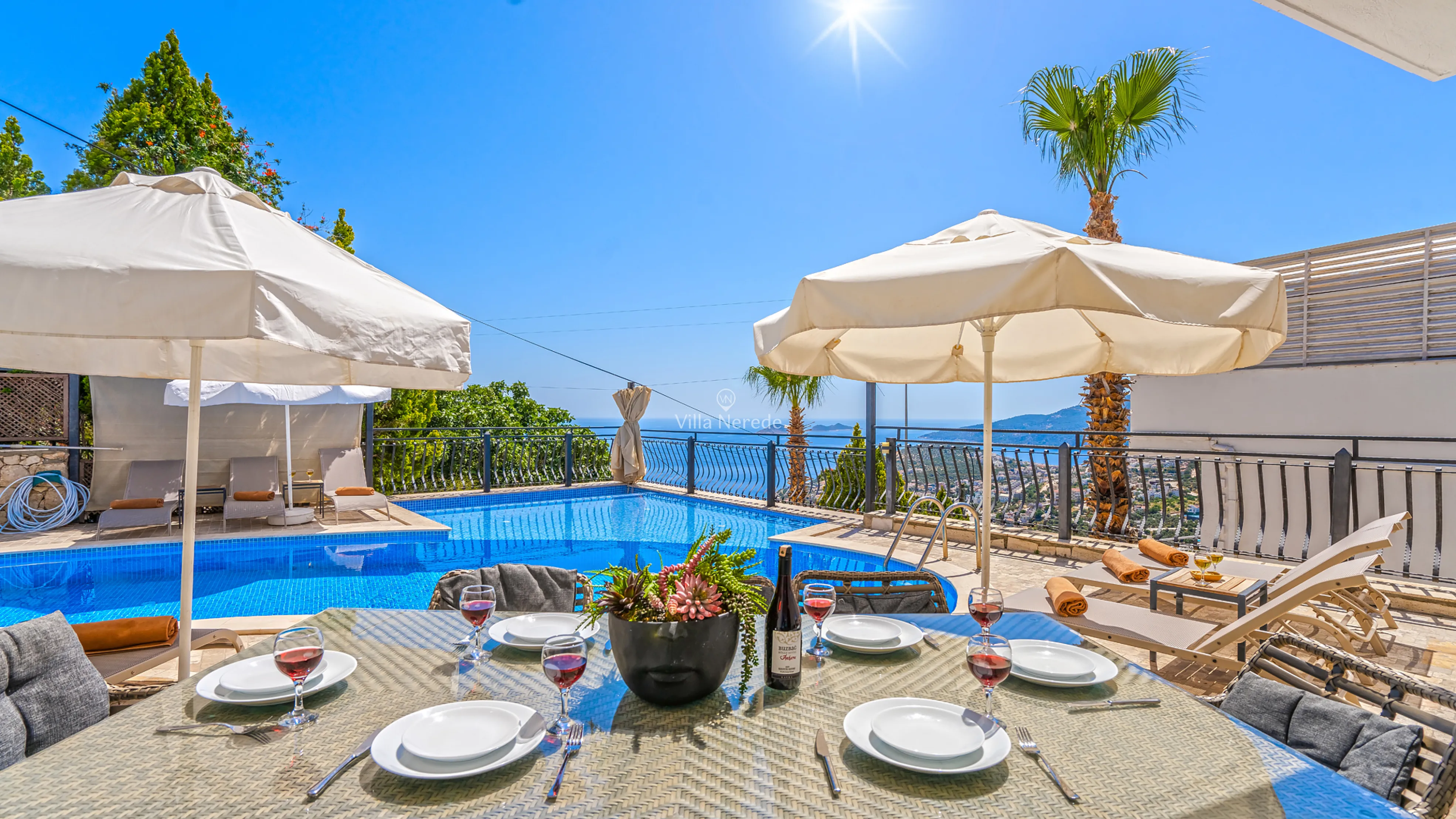 villa-nerede-villa-luxery-beyaz-3_623.jpg