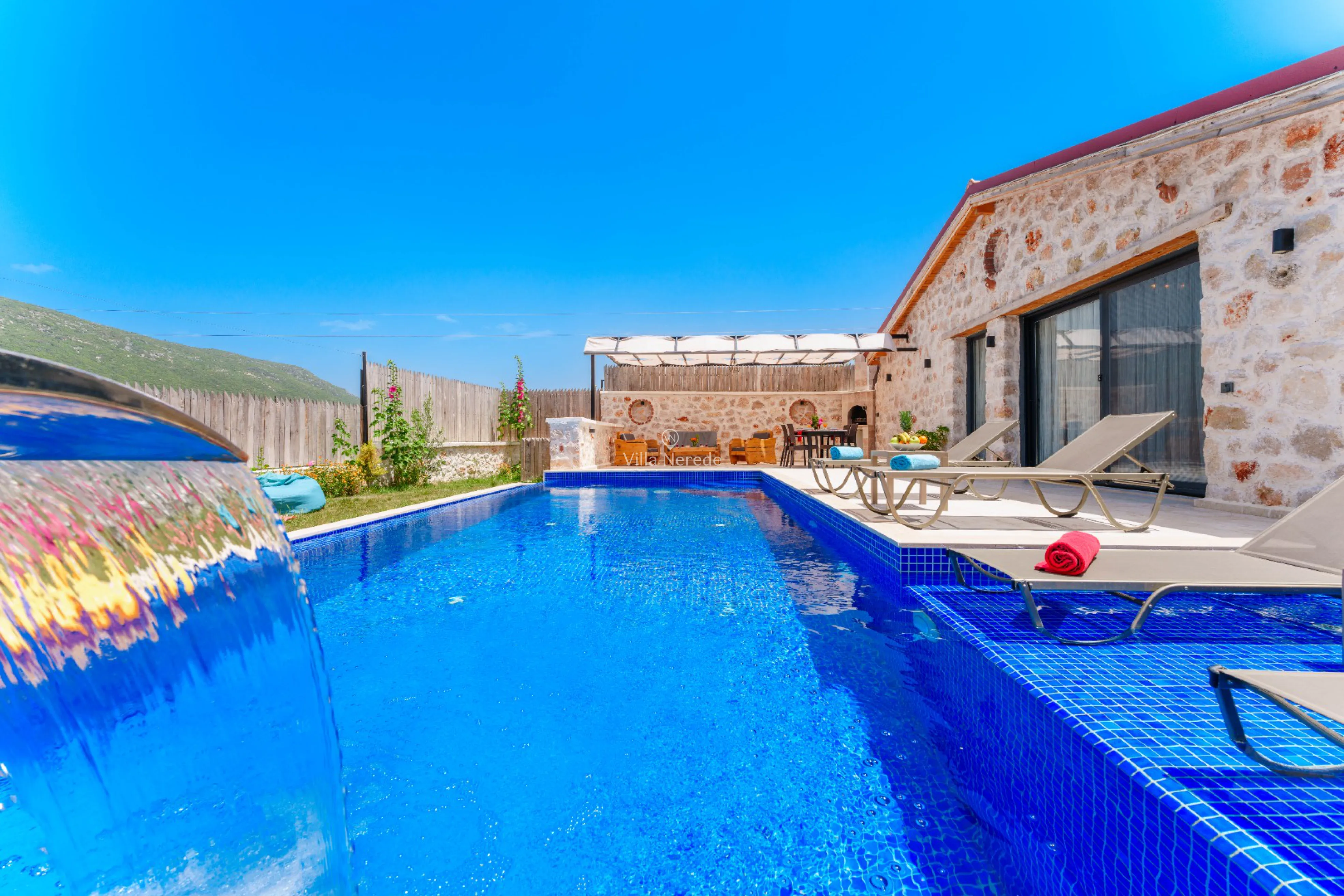 villa-nerede-villa-opulente-11_202.jpg